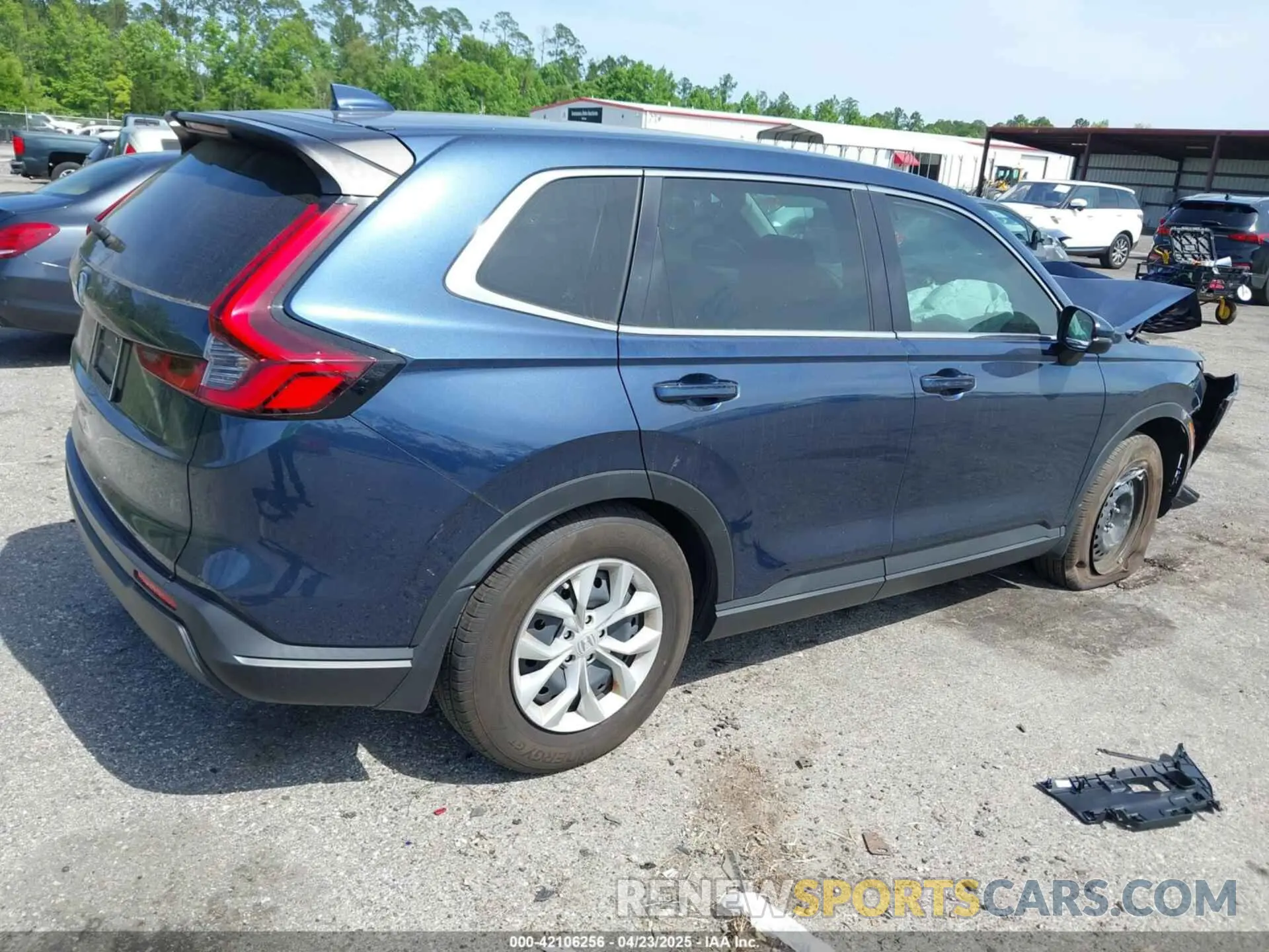 4 fotografías del automóvil dañado 2HKRS3H24RH325999 HONDA CR-V 2024