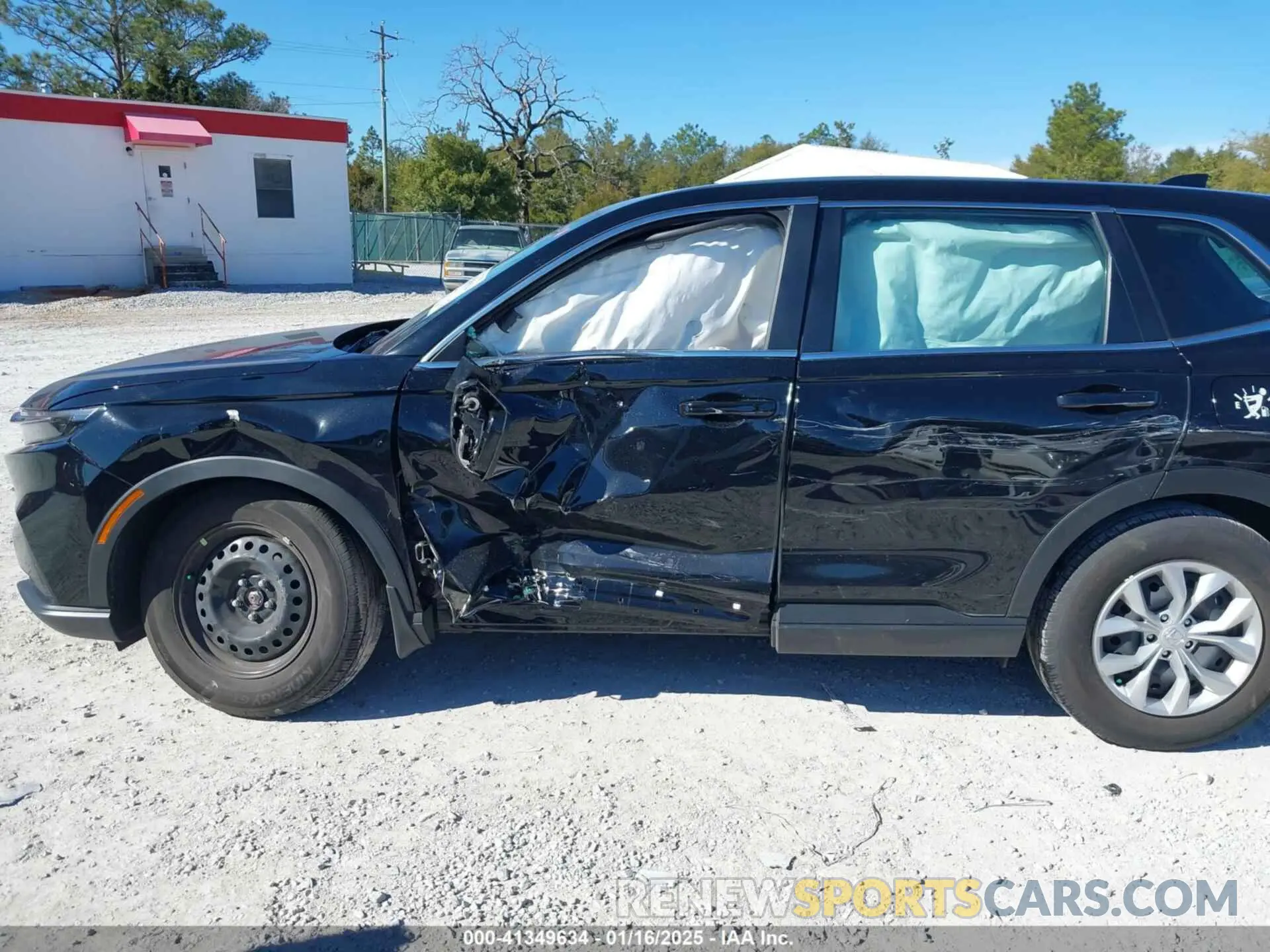 6 fotografías del automóvil dañado 2HKRS3H24RH332323 HONDA CR-V 2024