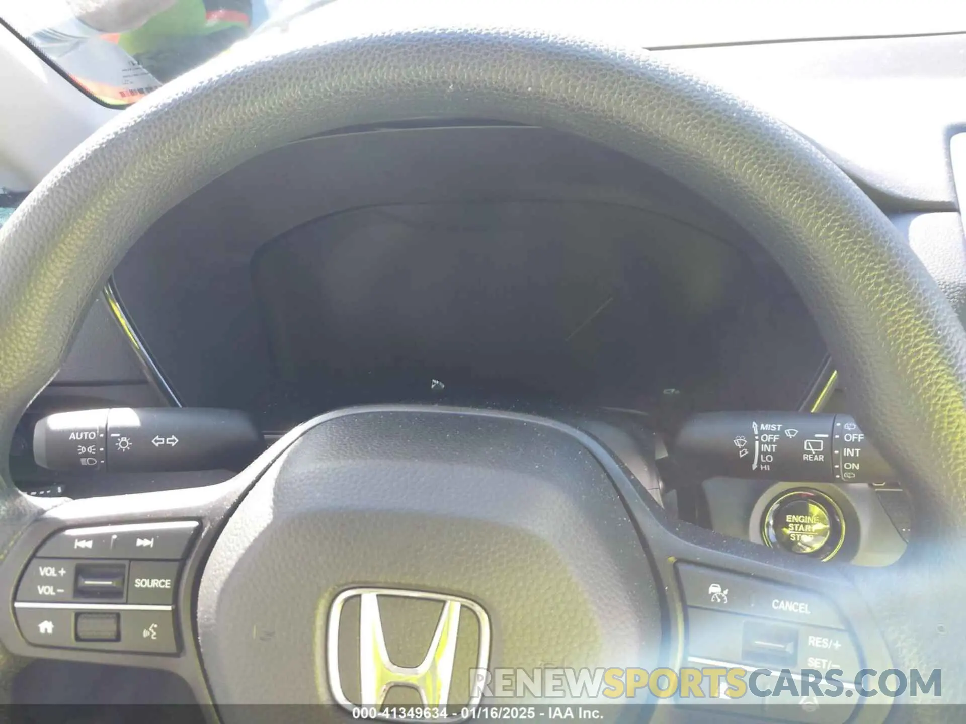 7 fotografías del automóvil dañado 2HKRS3H24RH332323 HONDA CR-V 2024