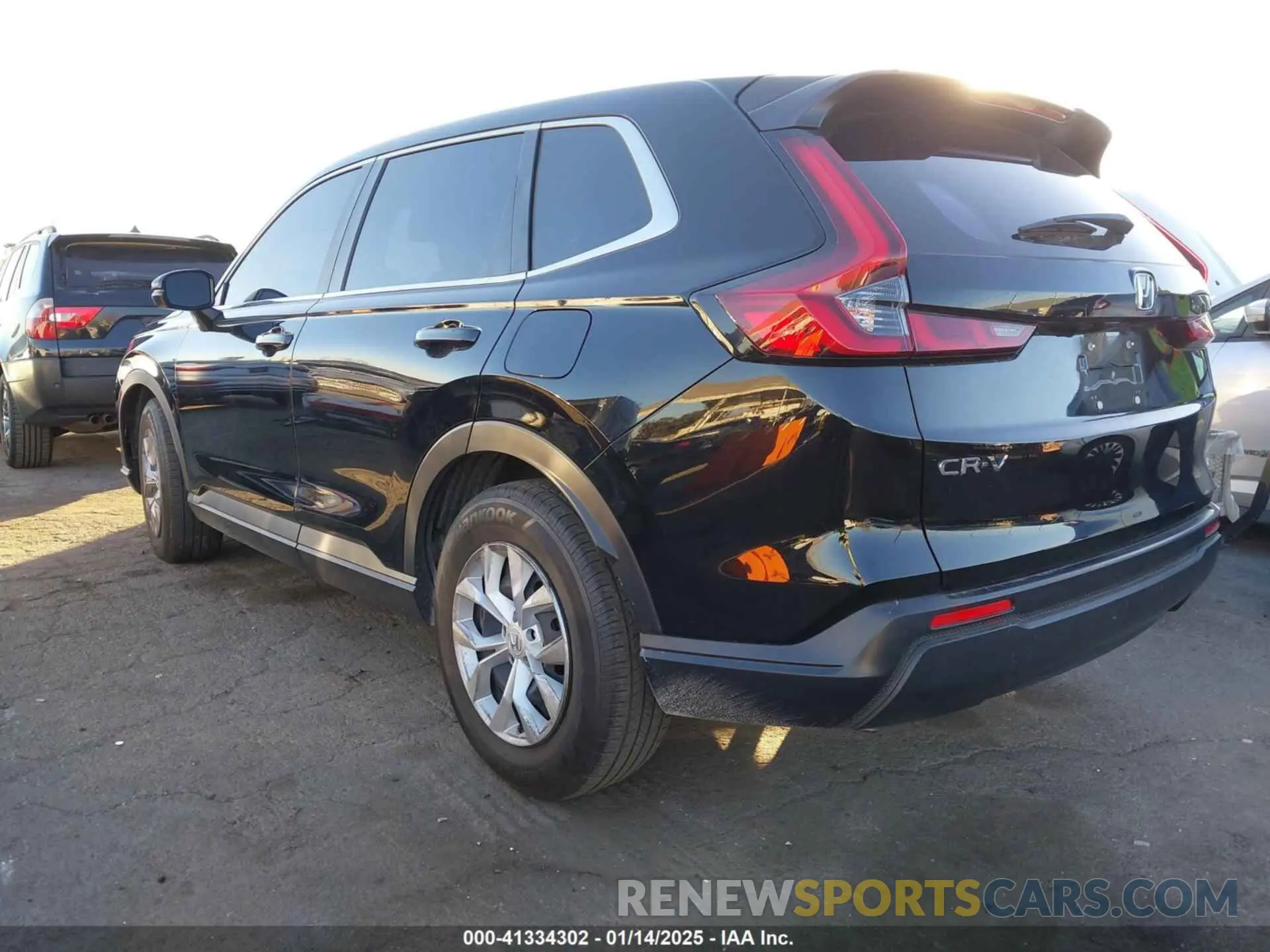 3 fotografías del automóvil dañado 2HKRS3H26RH319198 HONDA CR-V 2024