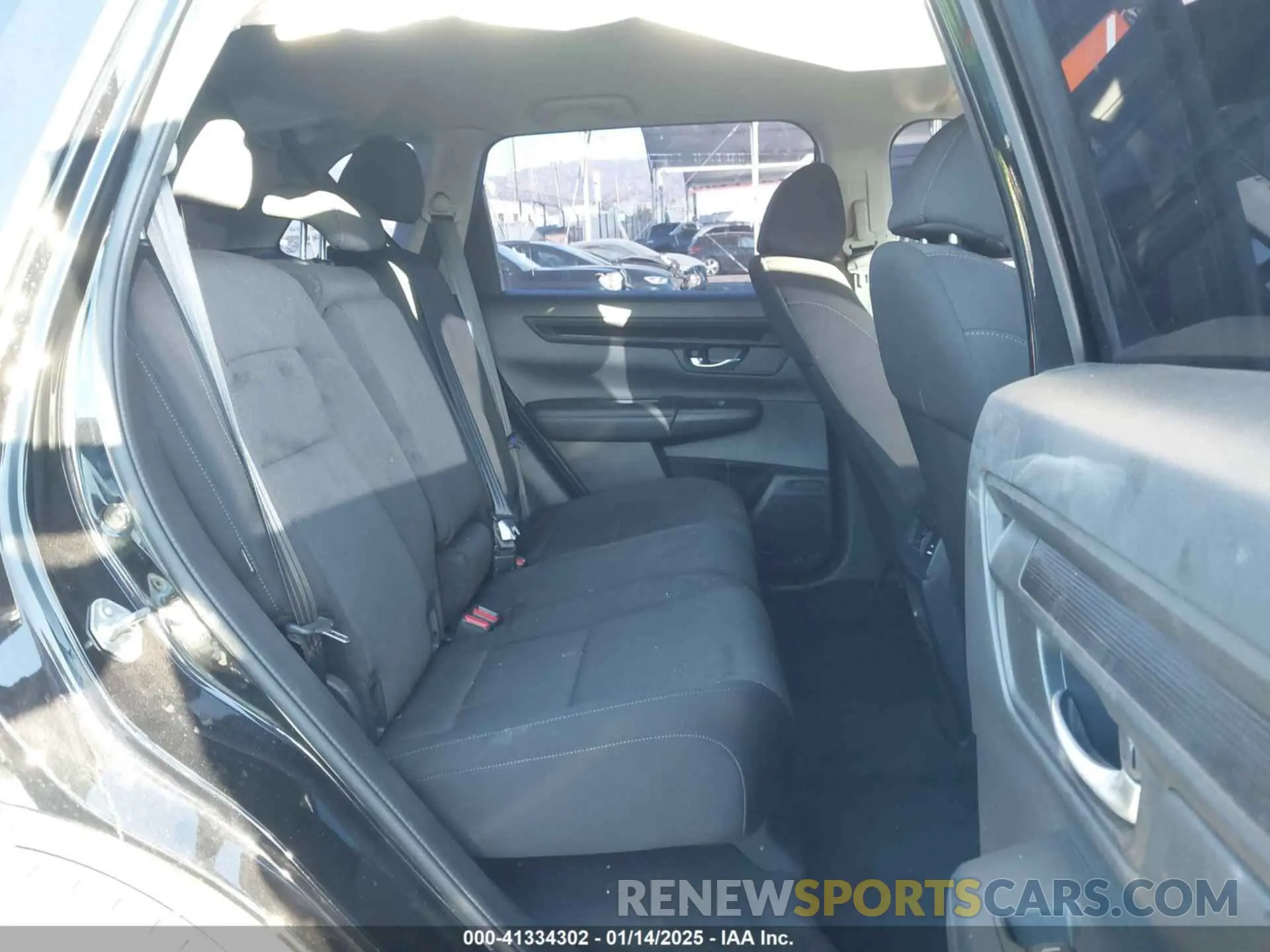 8 fotografías del automóvil dañado 2HKRS3H26RH319198 HONDA CR-V 2024