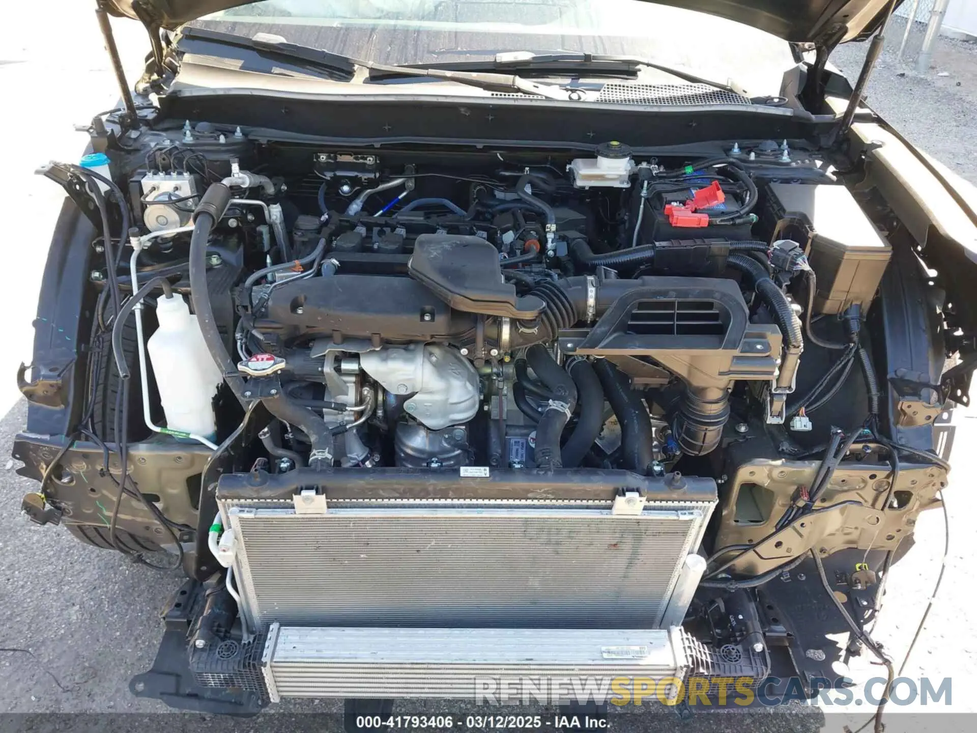 10 fotografías del automóvil dañado 2HKRS3H2XRH332343 HONDA CR-V 2024