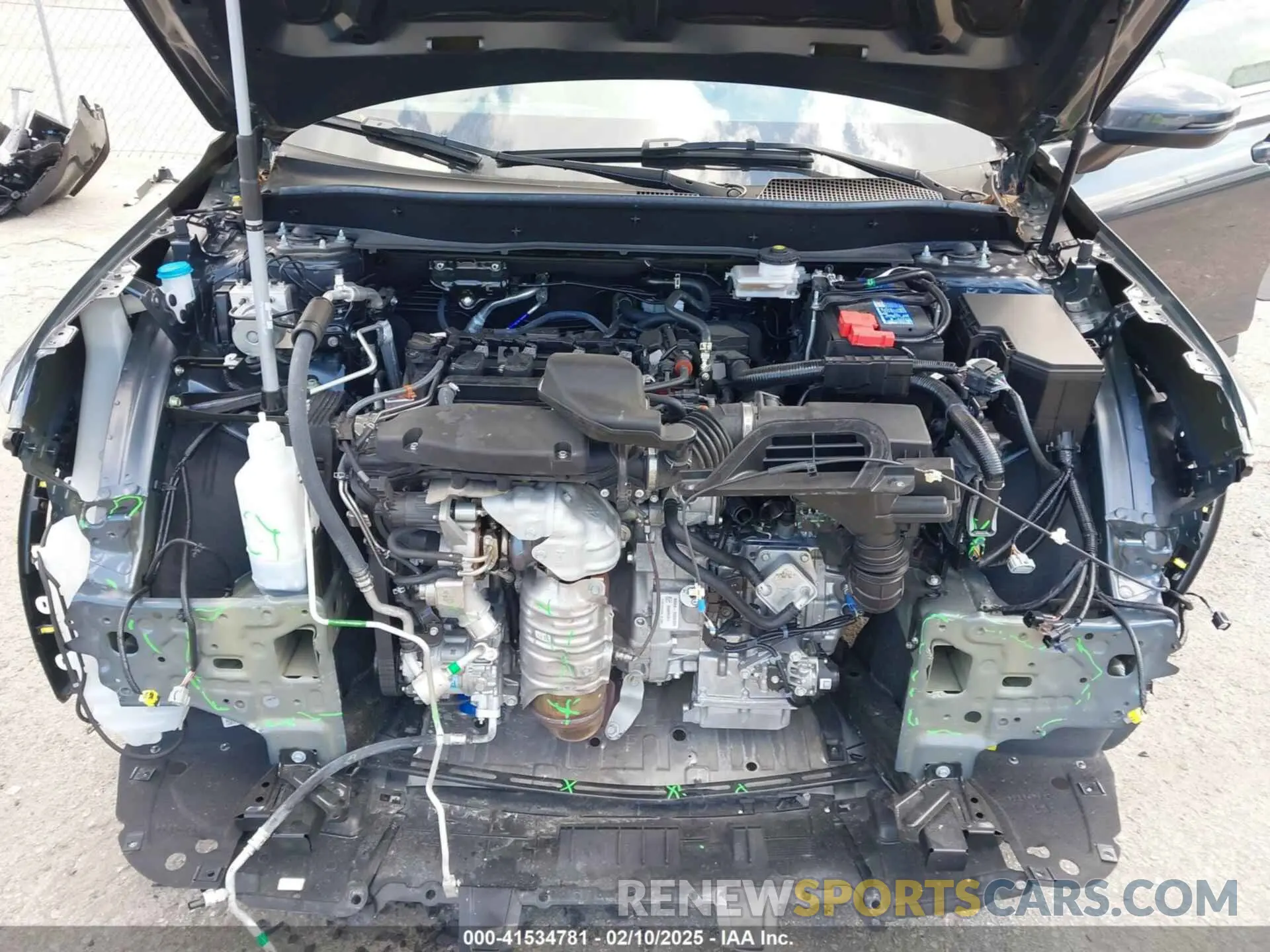 10 fotografías del automóvil dañado 2HKRS3H47RH328977 HONDA CR-V 2024