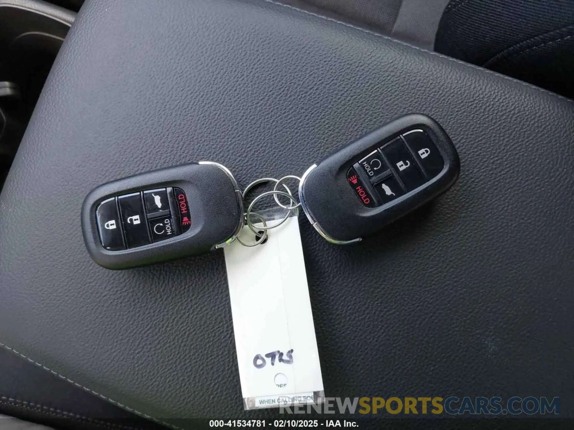 11 fotografías del automóvil dañado 2HKRS3H47RH328977 HONDA CR-V 2024