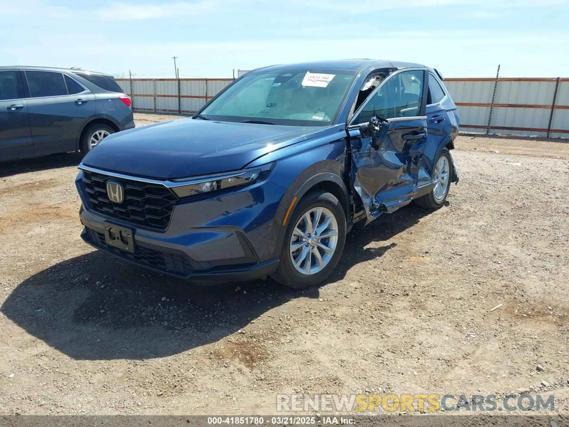 2 fotografías del automóvil dañado 2HKRS3H48RH315056 HONDA CR-V 2024