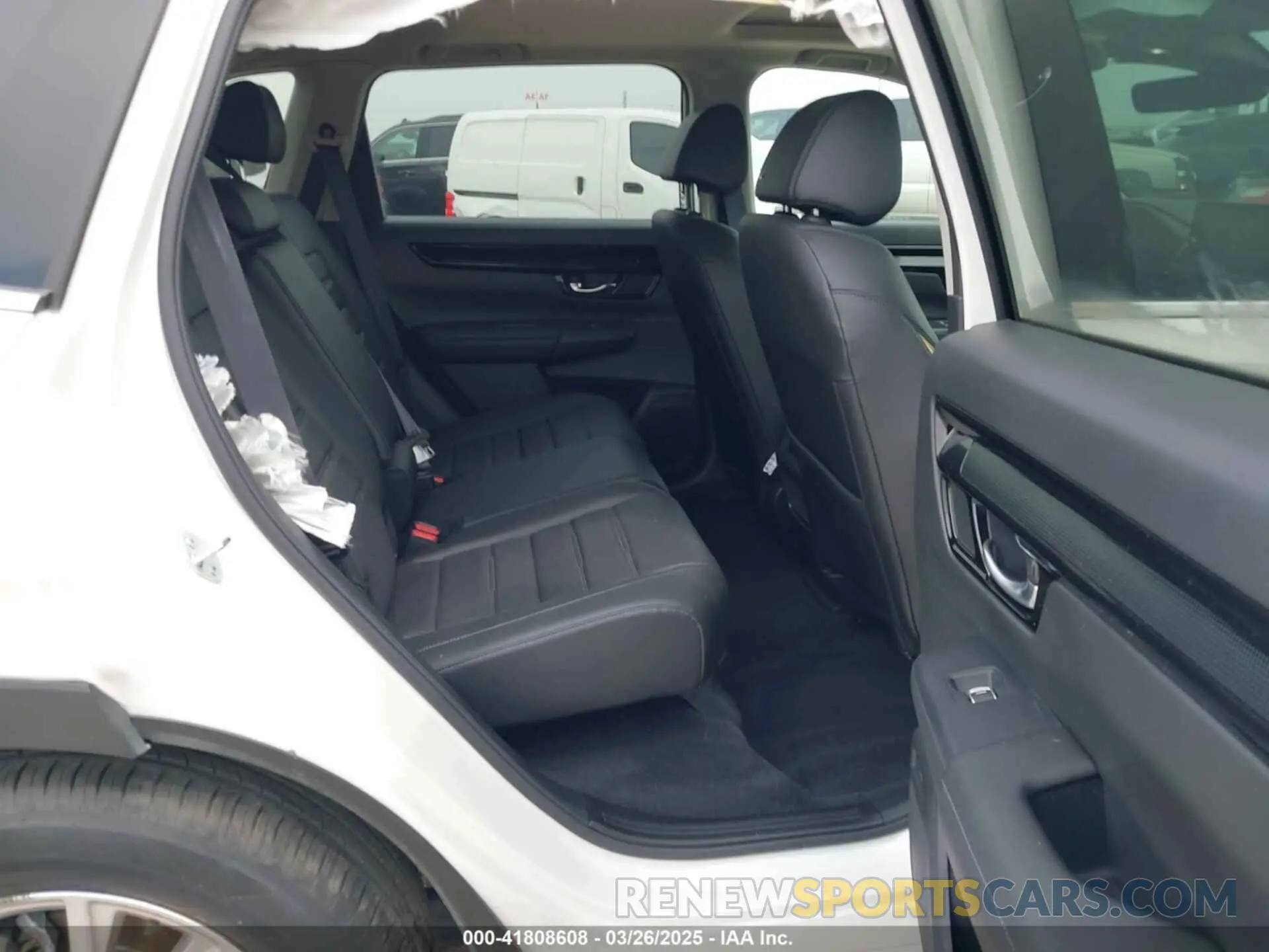 8 fotografías del automóvil dañado 2HKRS3H70RH320522 HONDA CR-V 2024