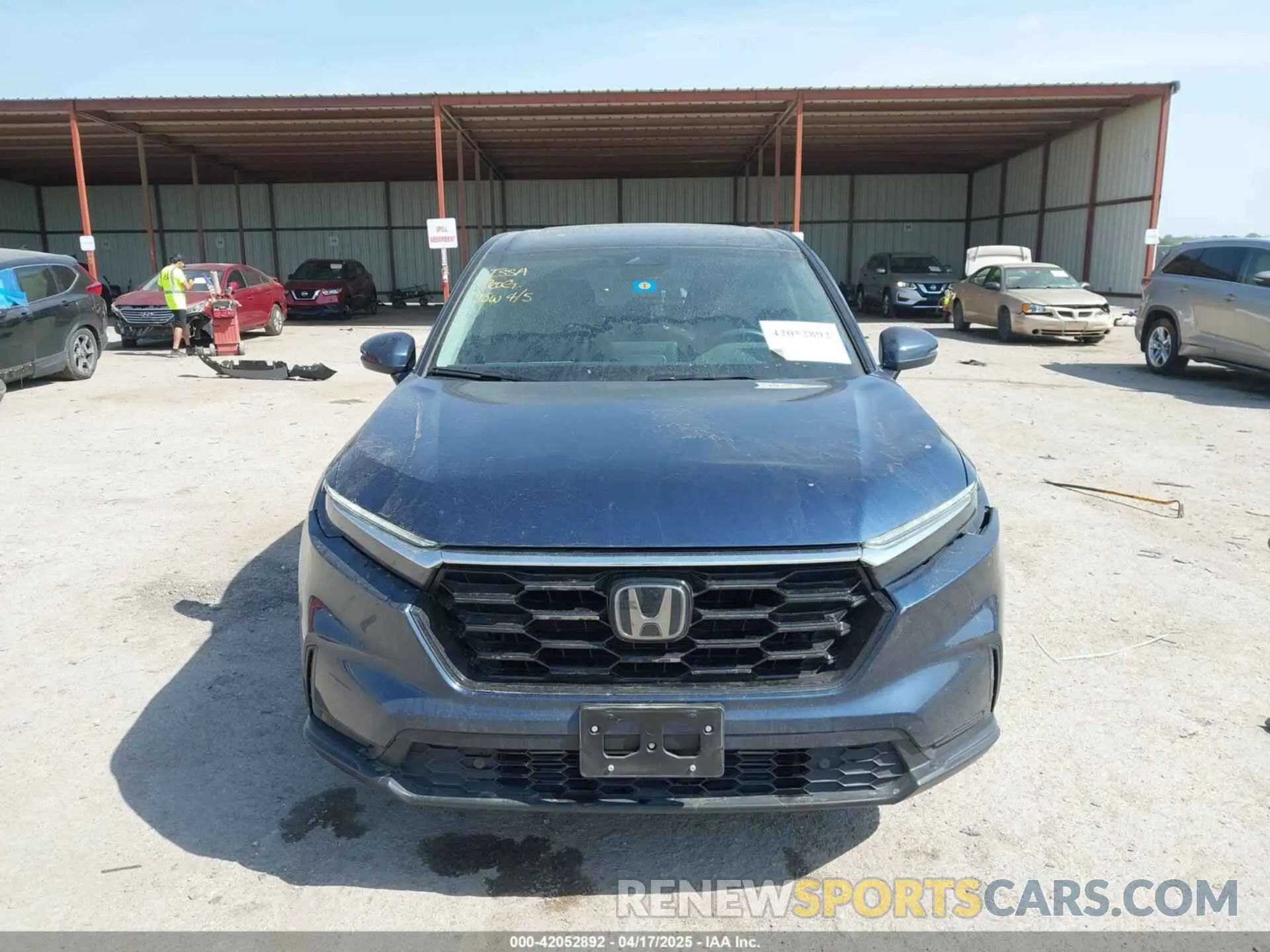12 fotografías del automóvil dañado 2HKRS3H71RH314857 HONDA CR-V 2024