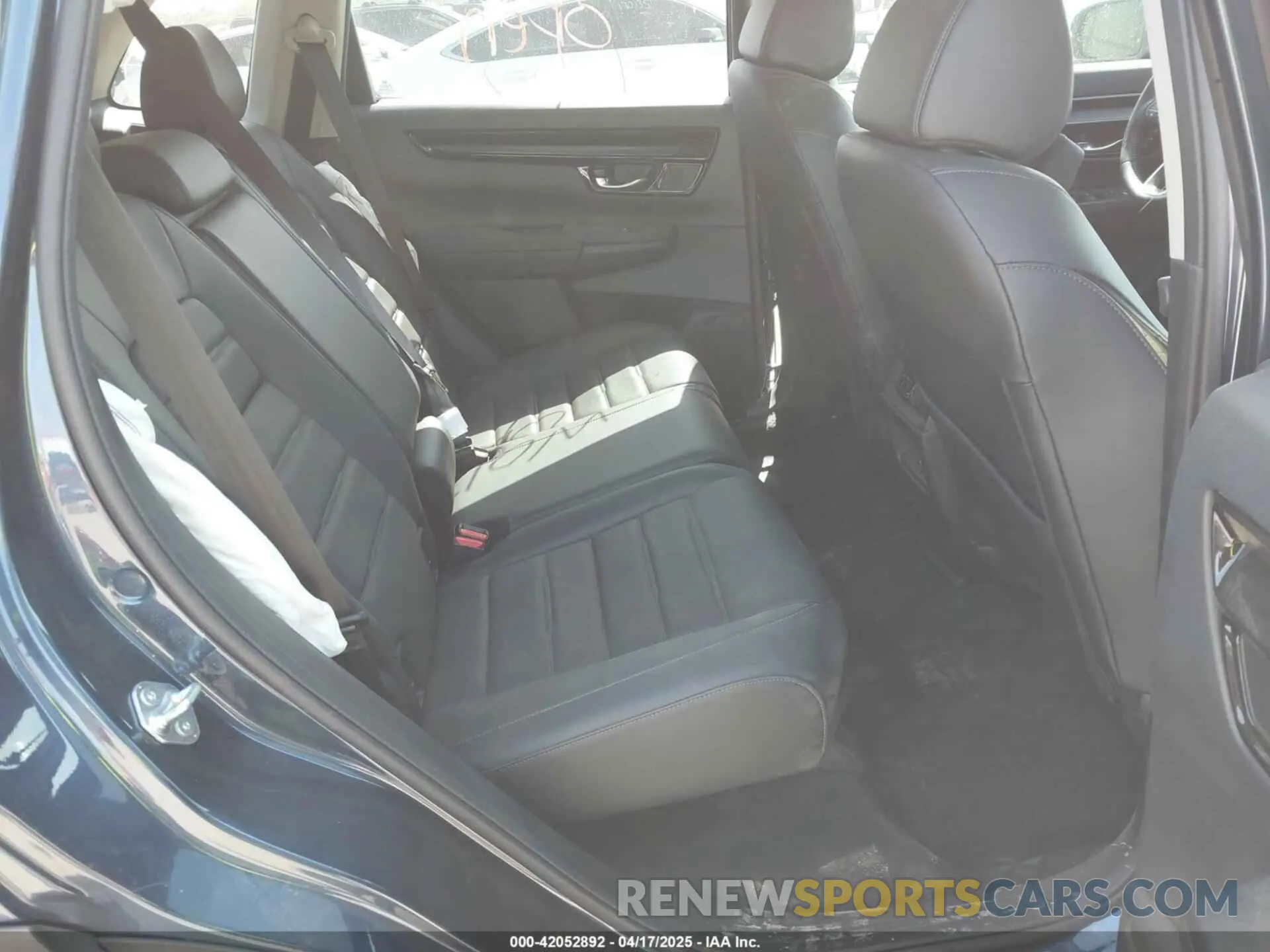 8 fotografías del automóvil dañado 2HKRS3H71RH314857 HONDA CR-V 2024