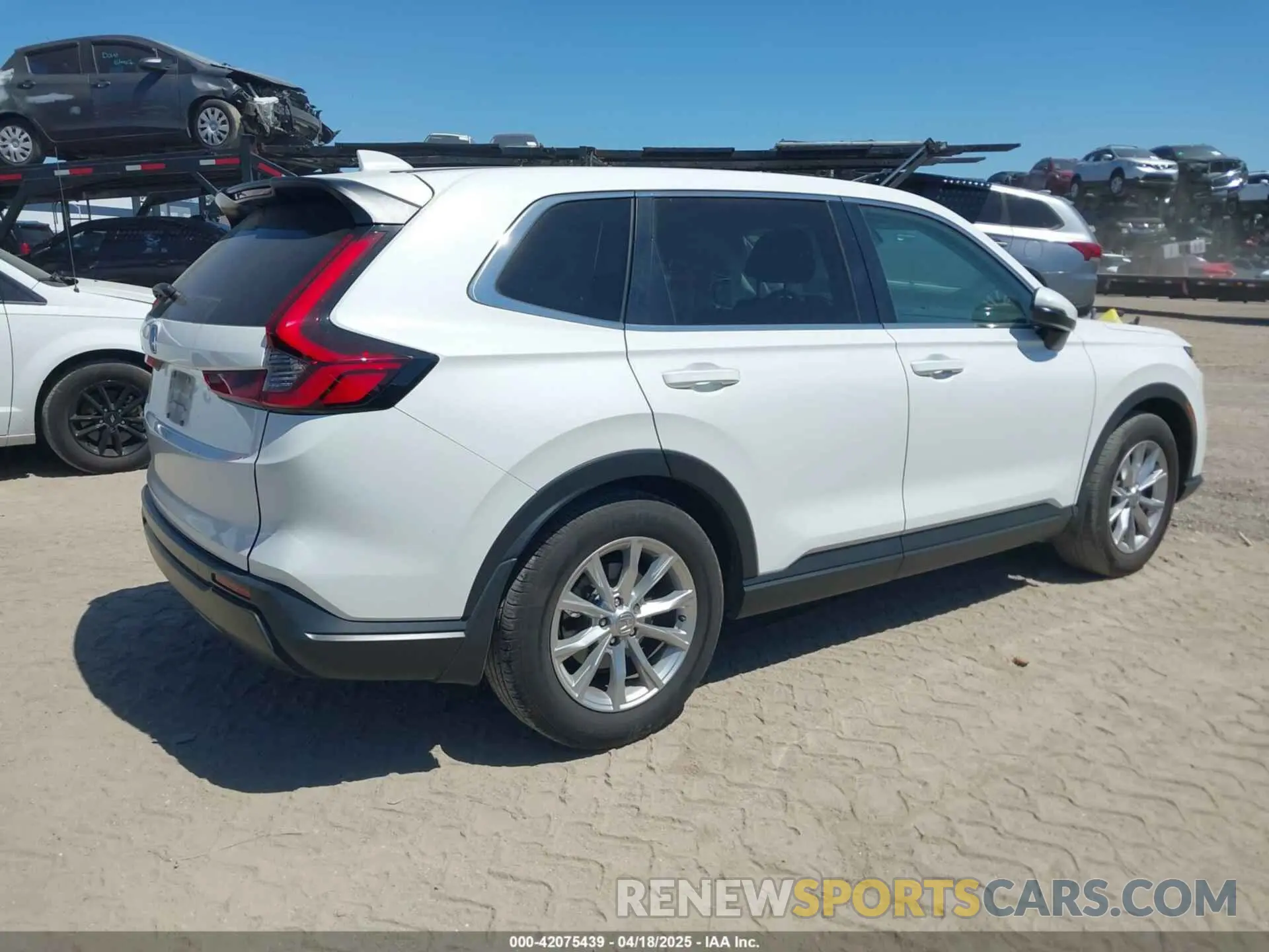 4 fotografías del automóvil dañado 2HKRS3H73RH320224 HONDA CR-V 2024