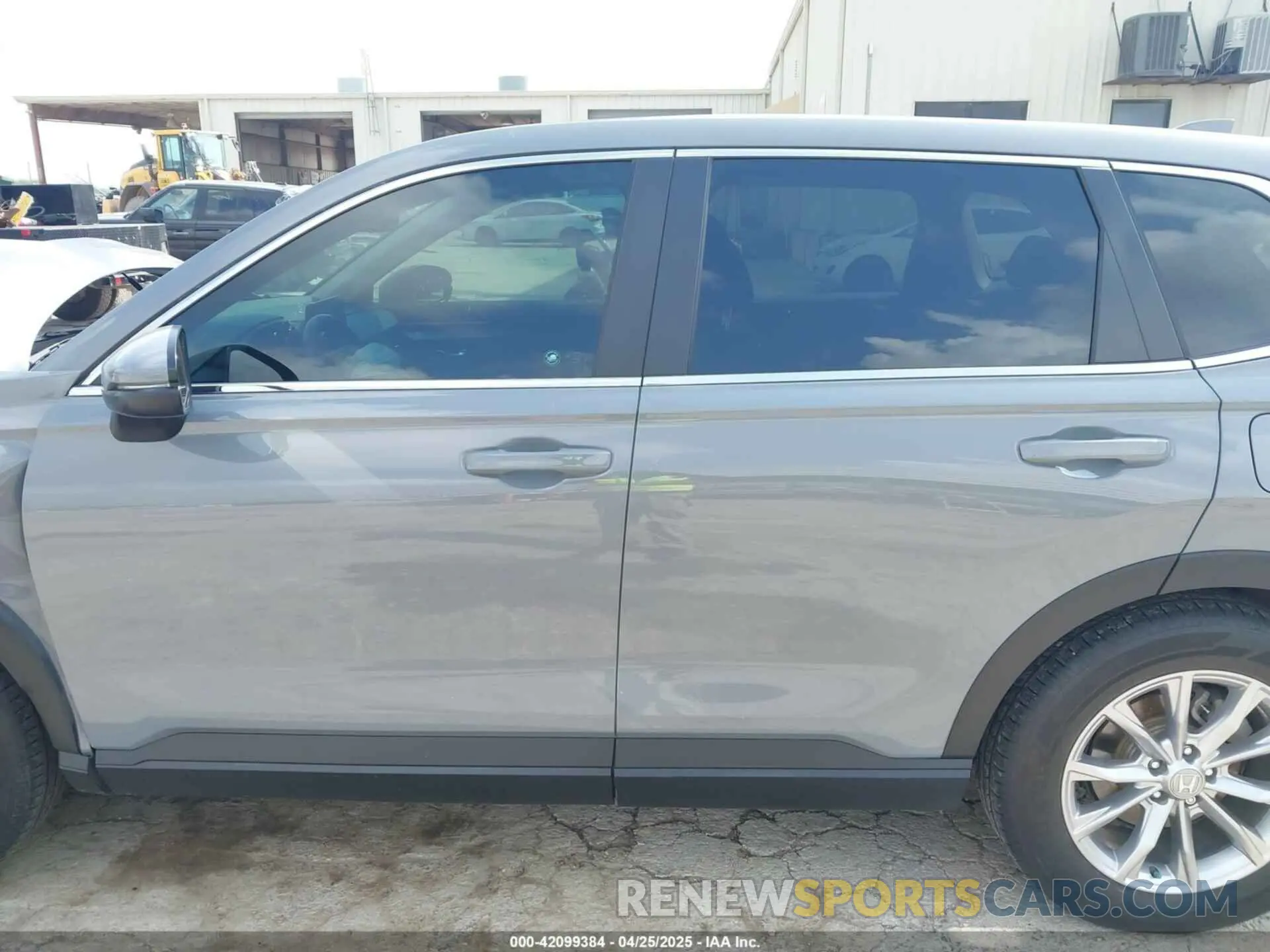 14 fotografías del automóvil dañado 2HKRS3H74RH318160 HONDA CR-V 2024