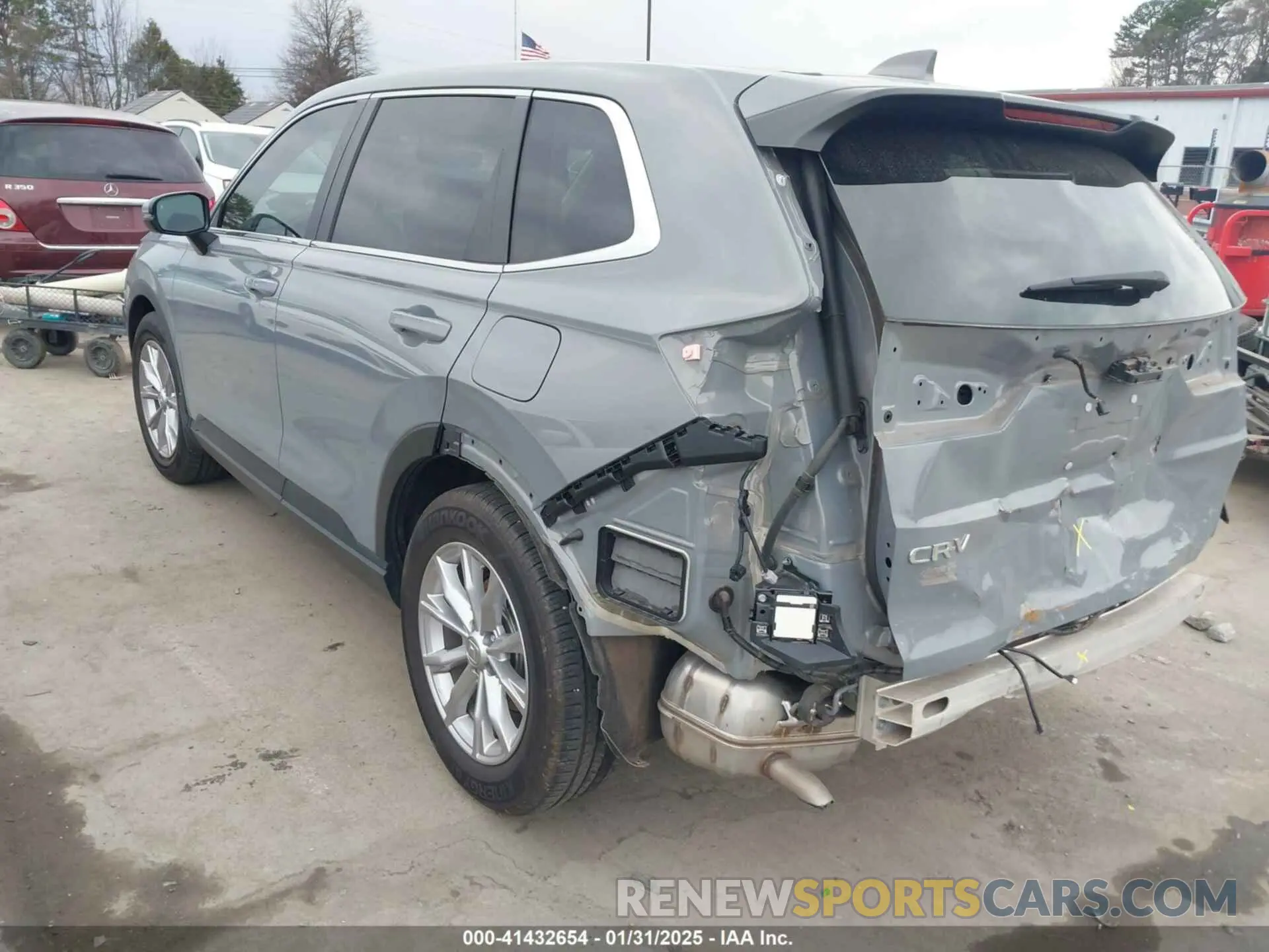3 fotografías del automóvil dañado 2HKRS3H78RH321157 HONDA CR-V 2024