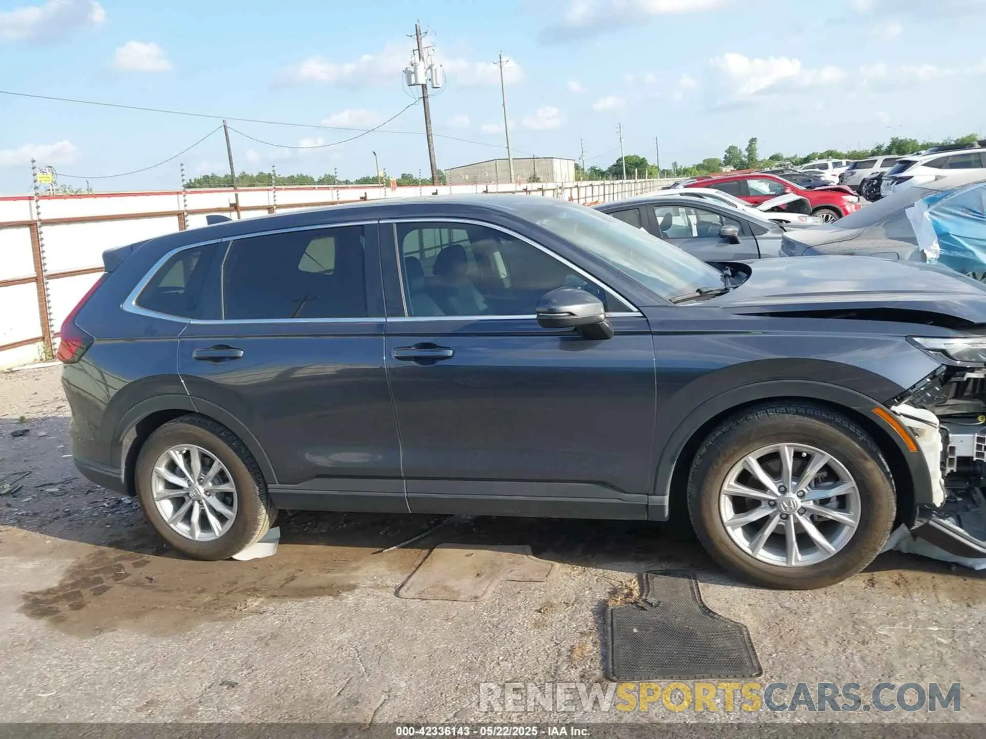 14 fotografías del automóvil dañado 2HKRS3H79RH321765 HONDA CR-V 2024