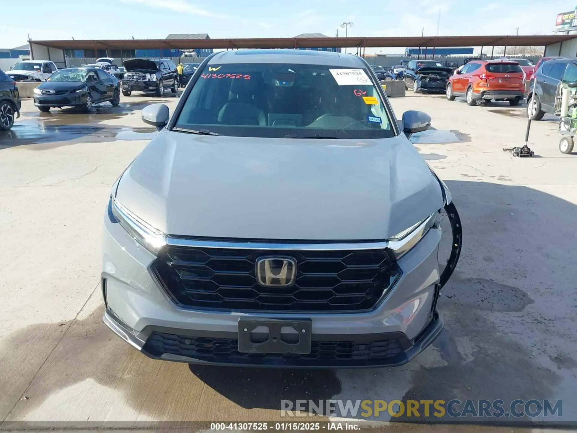 12 fotografías del automóvil dañado 2HKRS3H7XRH323573 HONDA CR-V 2024