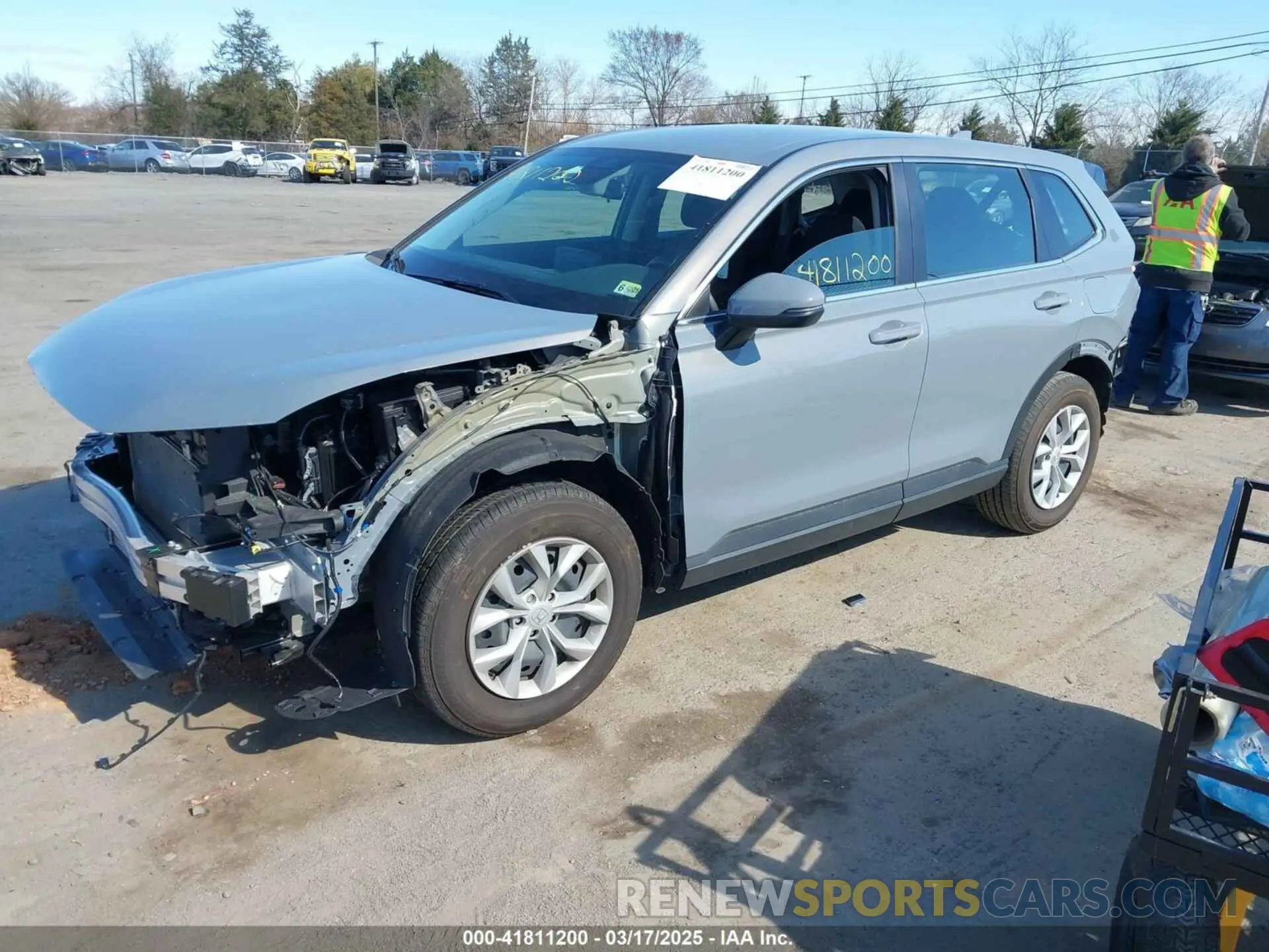 2 fotografías del automóvil dañado 2HKRS4H22RH420826 HONDA CR-V 2024