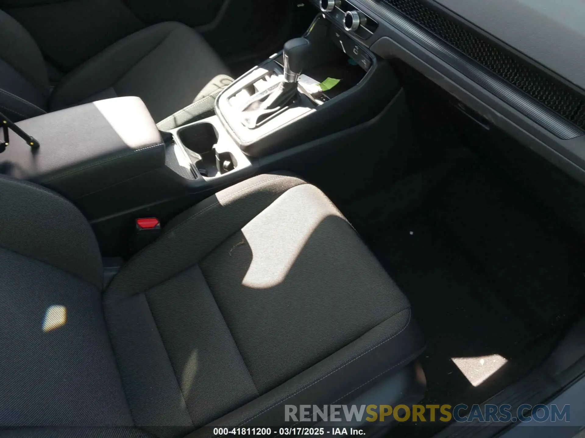 5 fotografías del automóvil dañado 2HKRS4H22RH420826 HONDA CR-V 2024