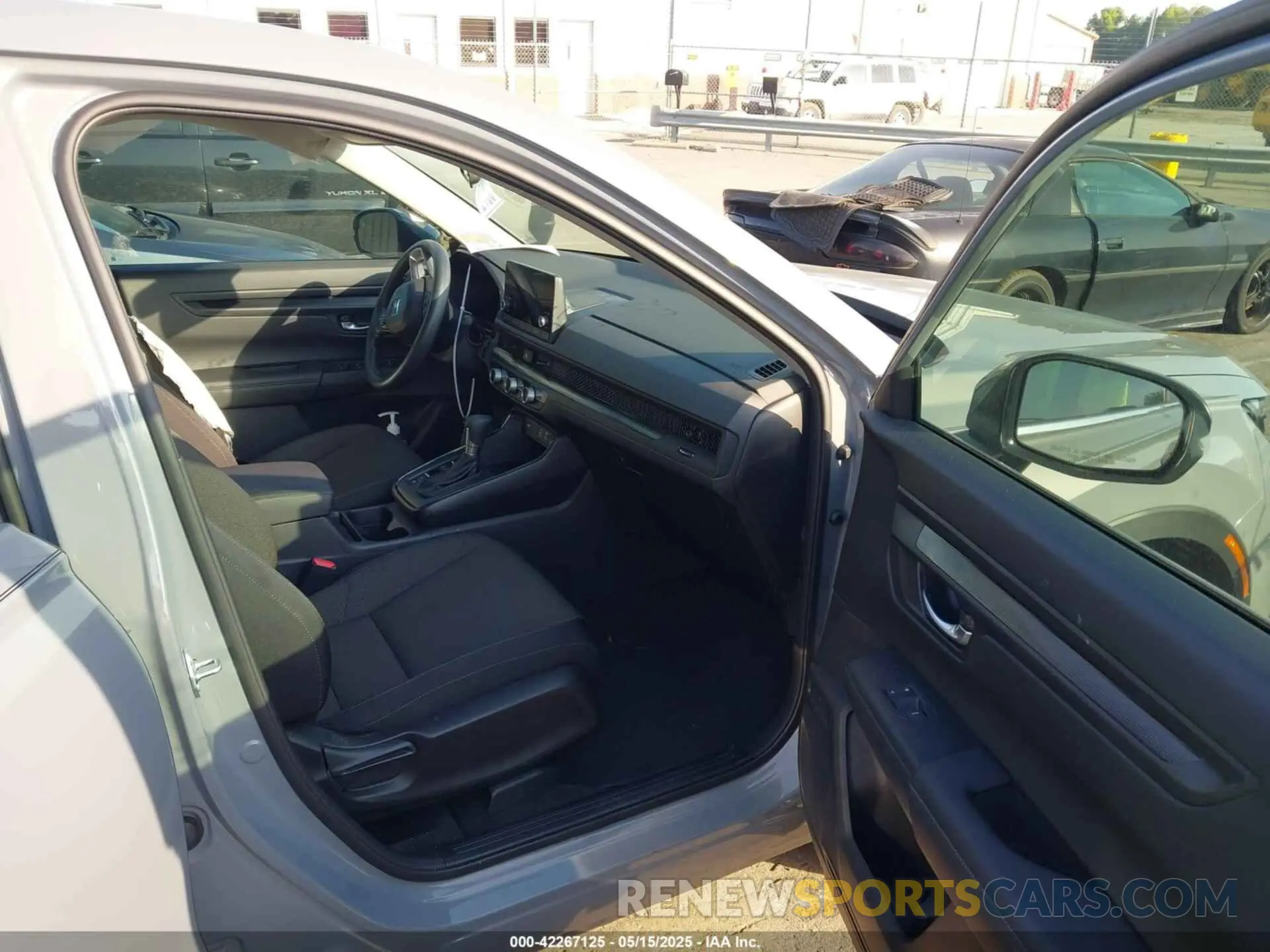 5 fotografías del automóvil dañado 2HKRS4H41RH418292 HONDA CR-V 2024