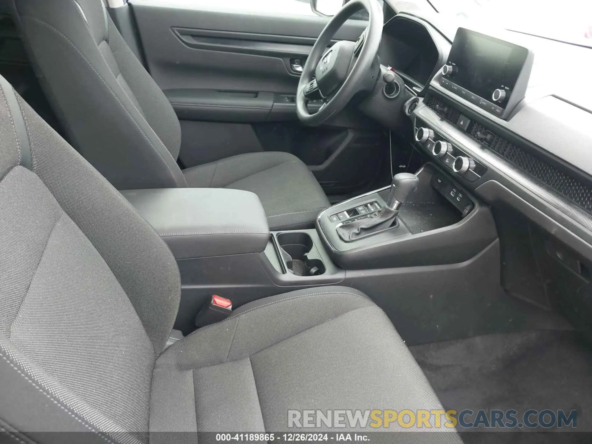 5 fotografías del automóvil dañado 2HKRS4H43RH443467 HONDA CR-V 2024