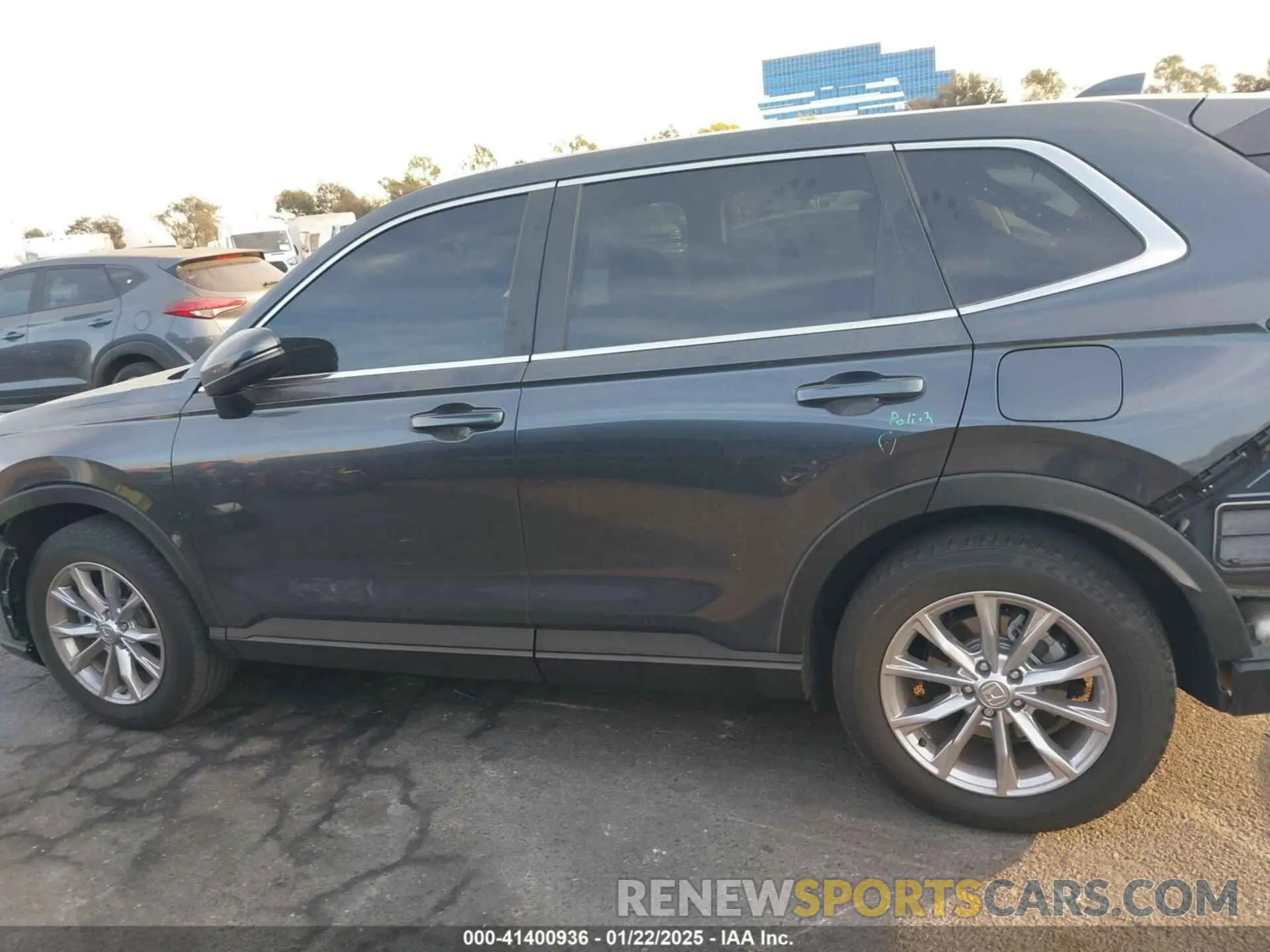 15 fotografías del automóvil dañado 2HKRS4H44RH401759 HONDA CR-V 2024