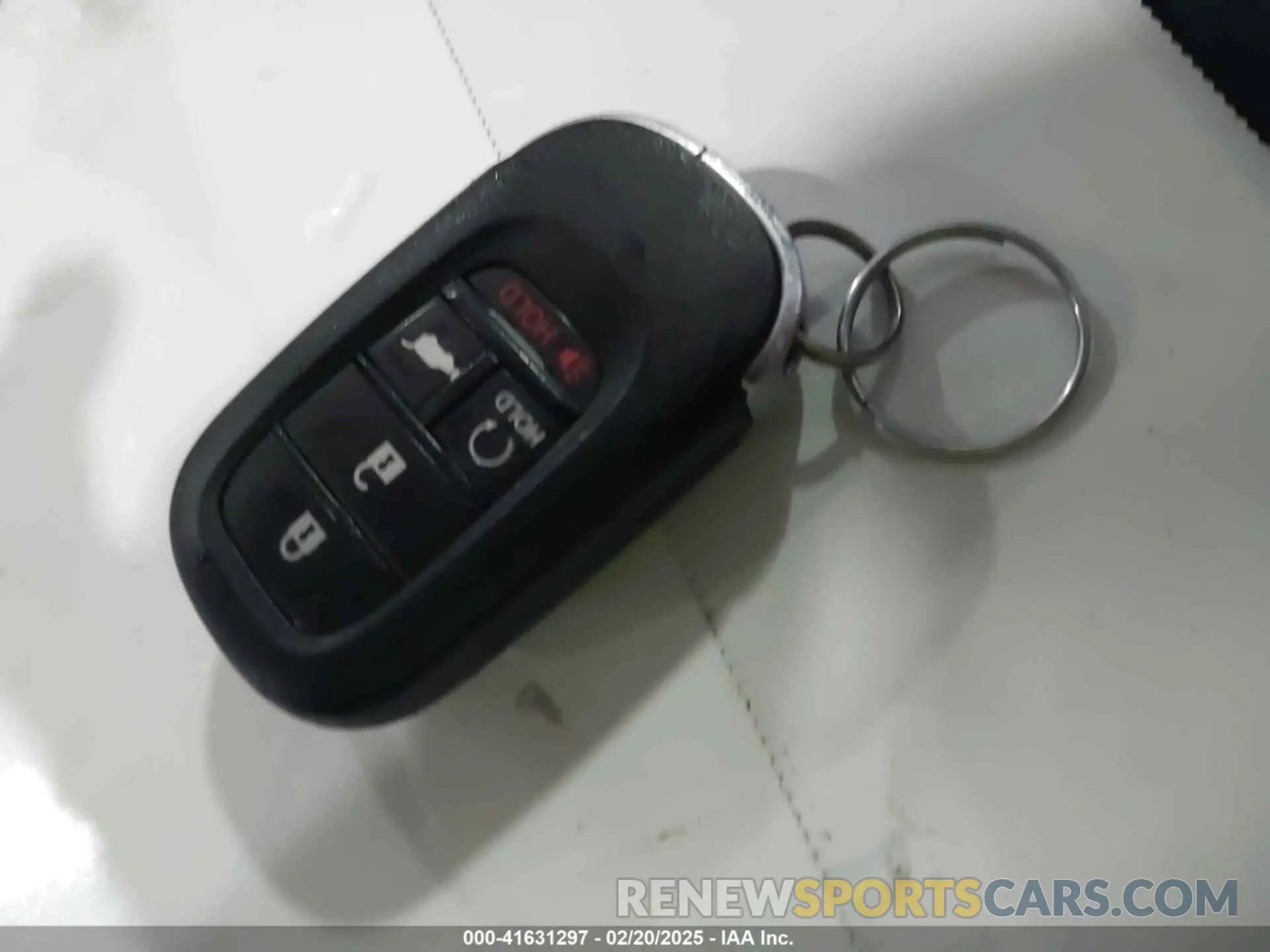11 fotografías del automóvil dañado 2HKRS4H44RH413930 HONDA CR-V 2024