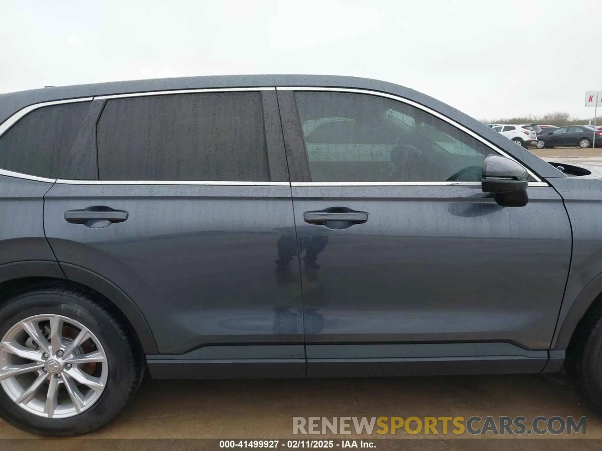 14 fotografías del automóvil dañado 2HKRS4H46RH414500 HONDA CR-V 2024