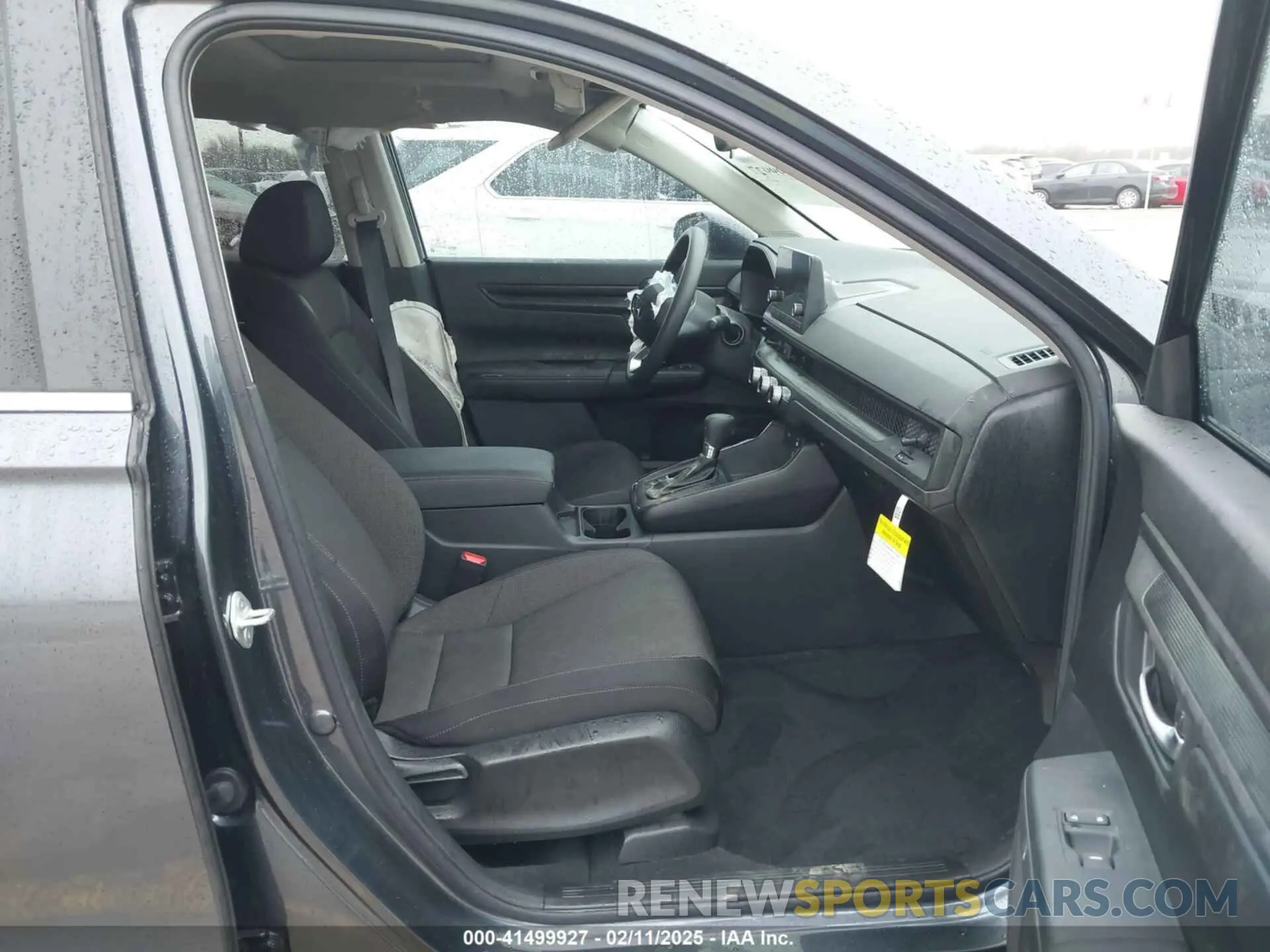 5 fotografías del automóvil dañado 2HKRS4H46RH414500 HONDA CR-V 2024