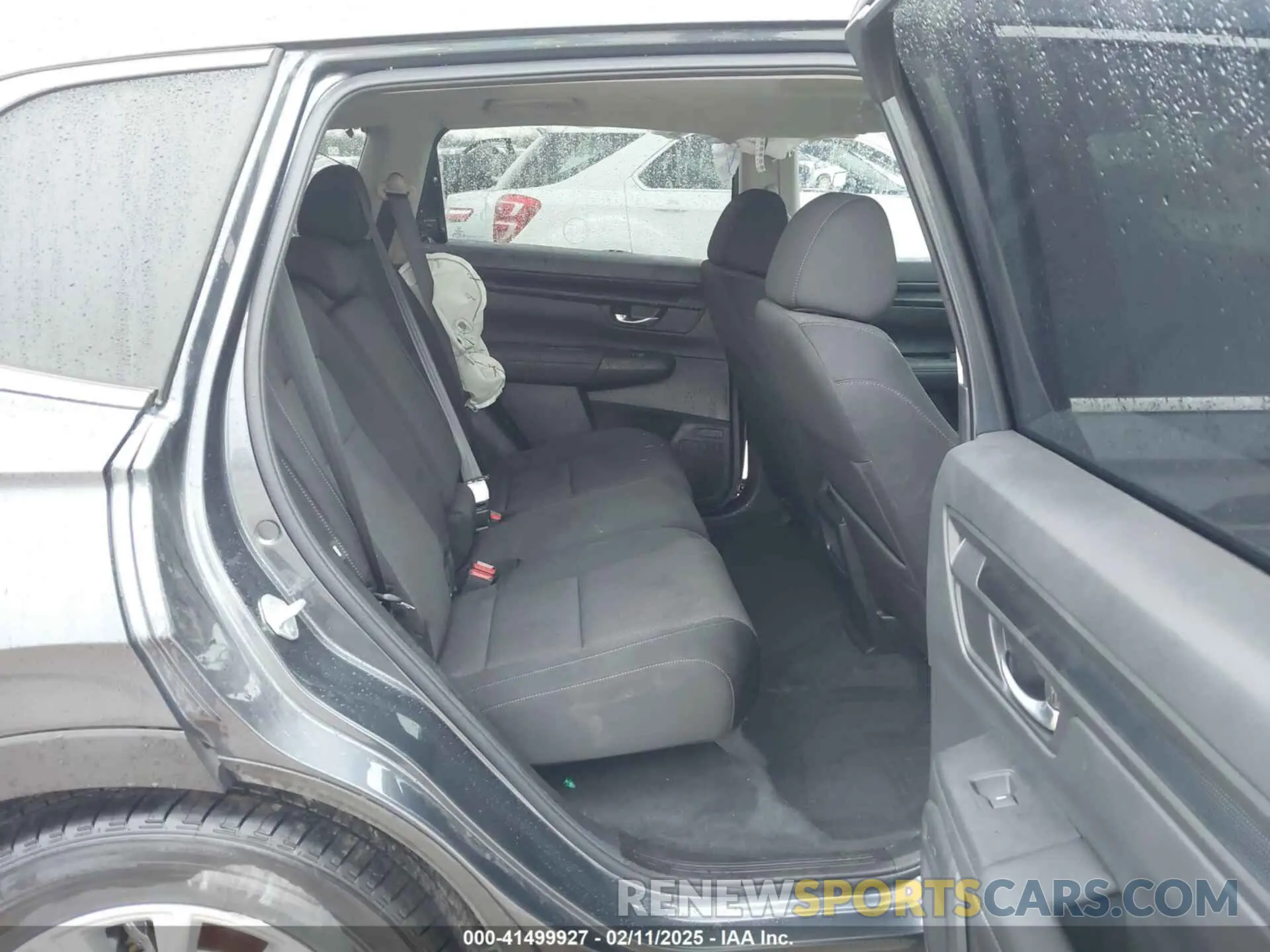 8 fotografías del automóvil dañado 2HKRS4H46RH414500 HONDA CR-V 2024
