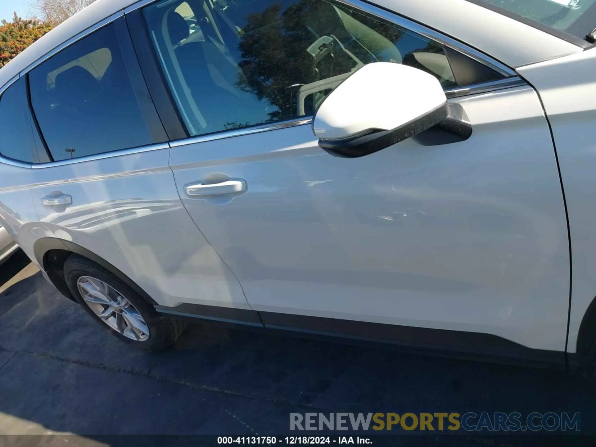 14 fotografías del automóvil dañado 2HKRS4H46RH464359 HONDA CR-V 2024