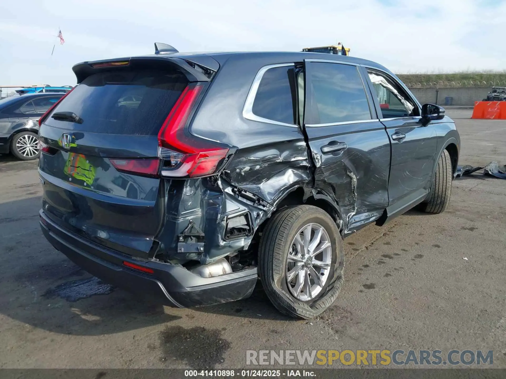 4 fotografías del automóvil dañado 2HKRS4H47RH414957 HONDA CR-V 2024