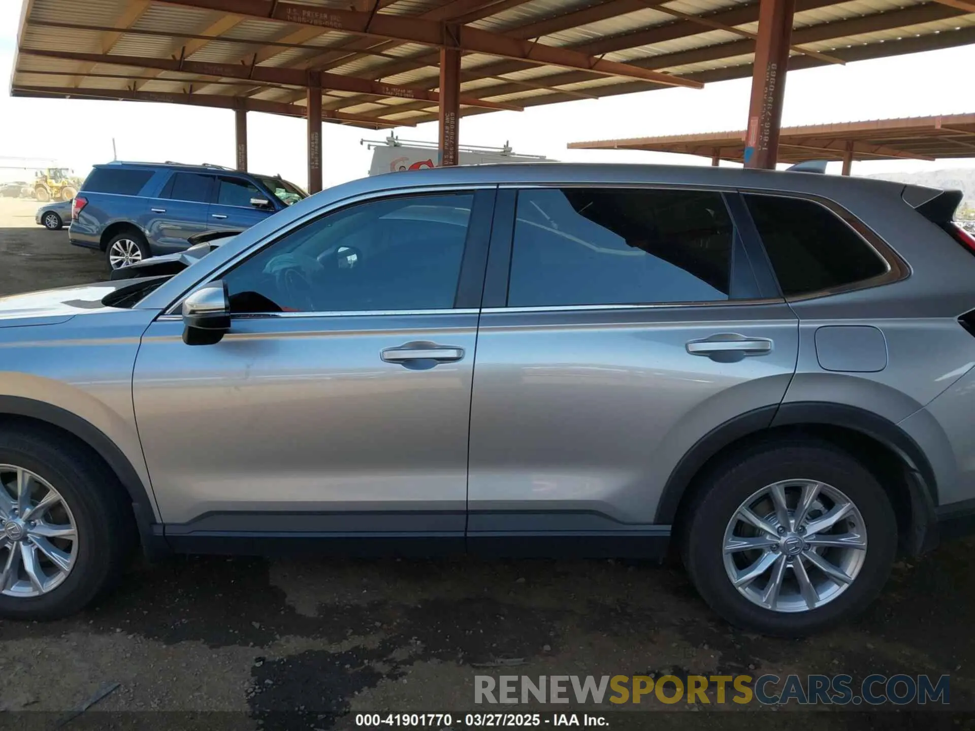 14 fotografías del automóvil dañado 2HKRS4H47RH416725 HONDA CR-V 2024