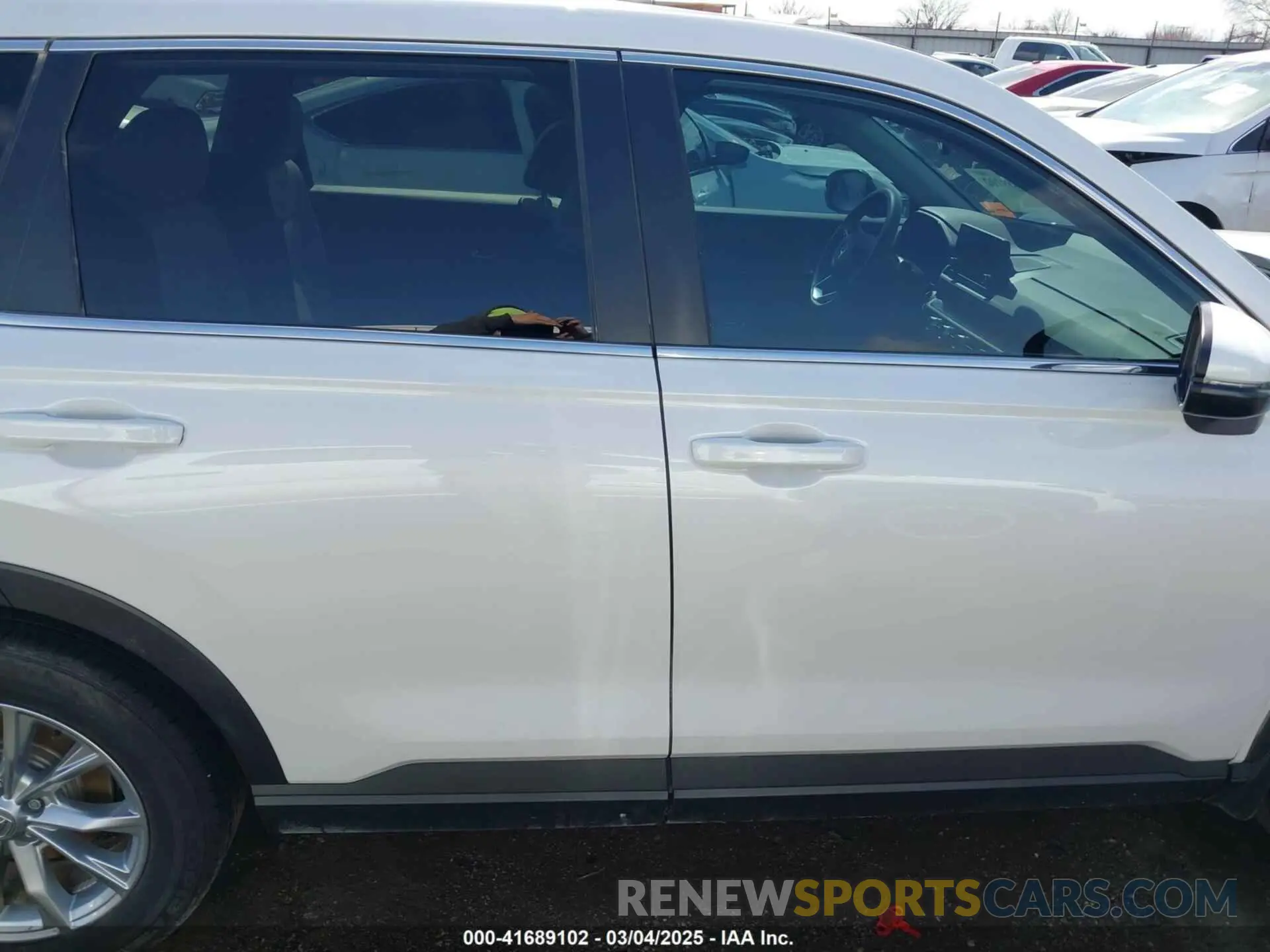14 fotografías del automóvil dañado 2HKRS4H4XRH468334 HONDA CR-V 2024