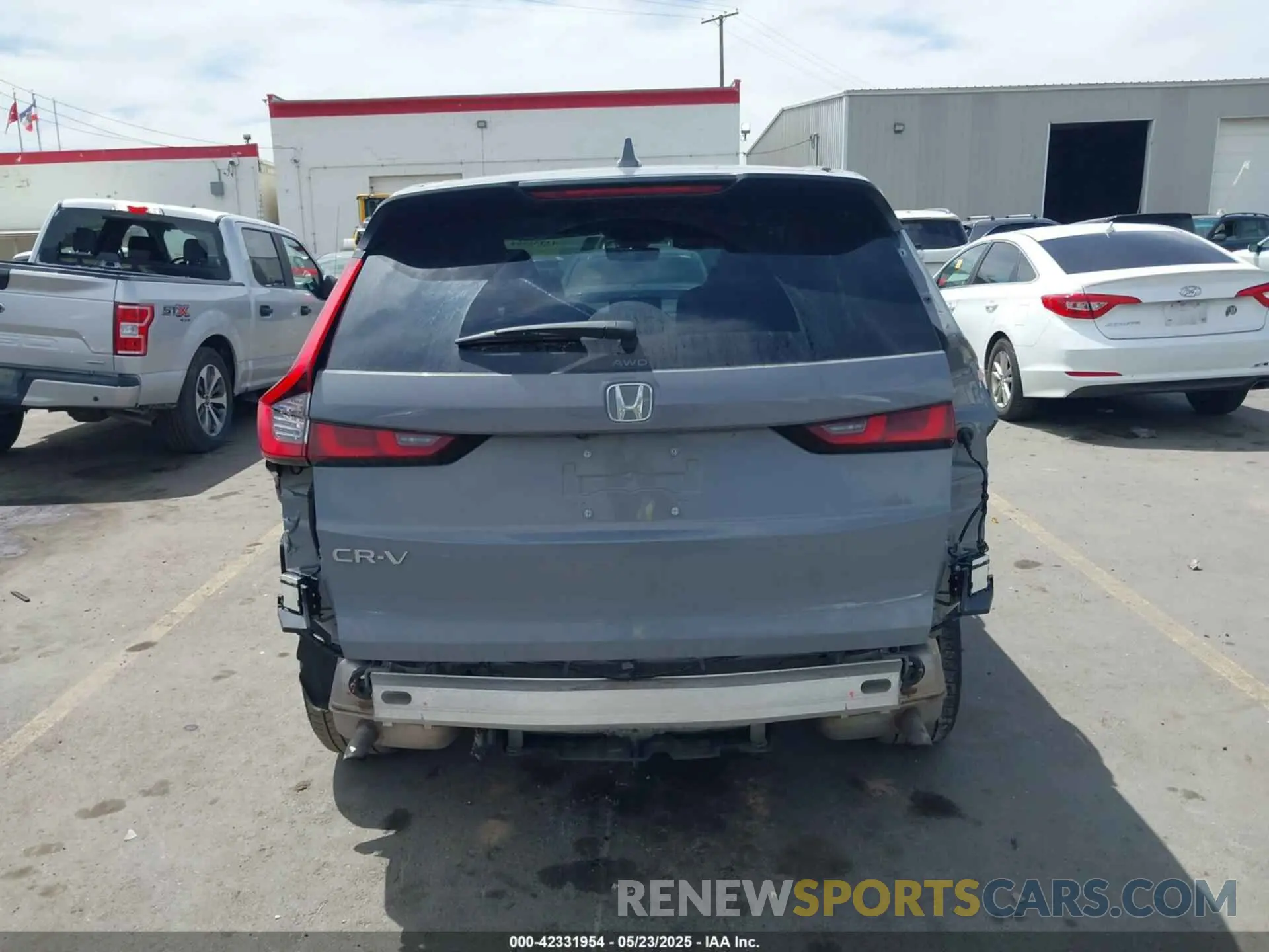 16 fotografías del automóvil dañado 2HKRS4H71RH416844 HONDA CR-V 2024