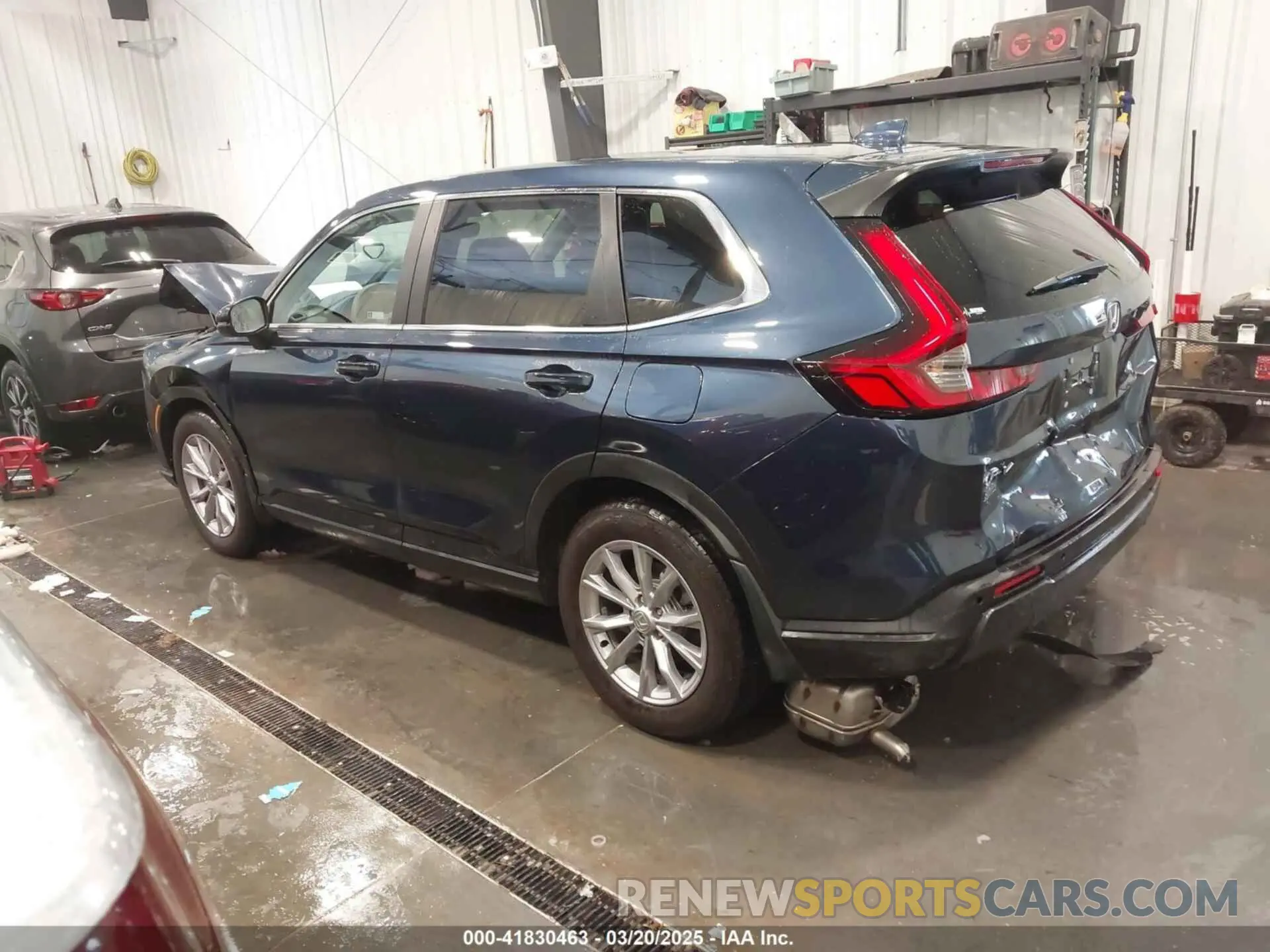 3 fotografías del automóvil dañado 2HKRS4H72RH428517 HONDA CR-V 2024