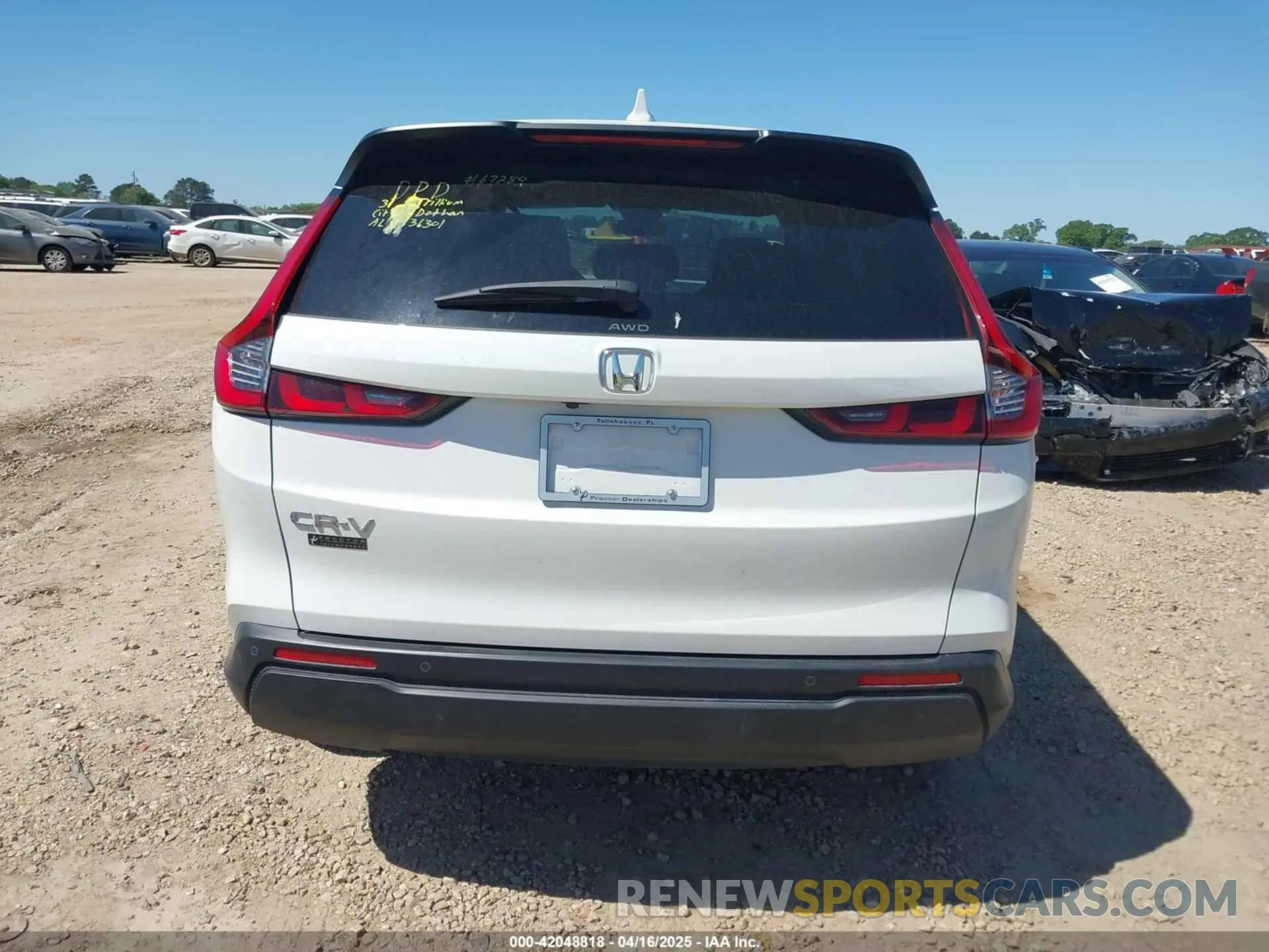 16 fotografías del automóvil dañado 2HKRS4H73RH476656 HONDA CR-V 2024