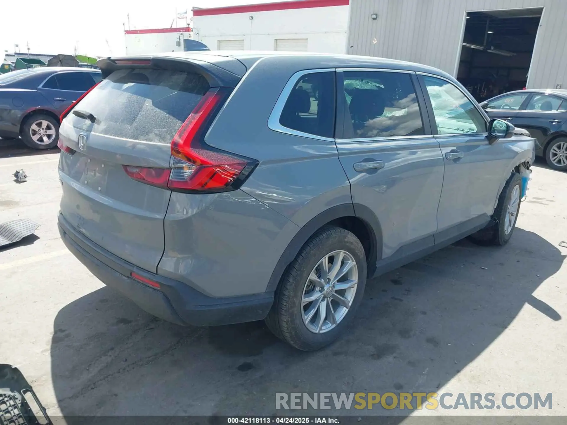 4 fotografías del automóvil dañado 2HKRS4H75RH427443 HONDA CR-V 2024