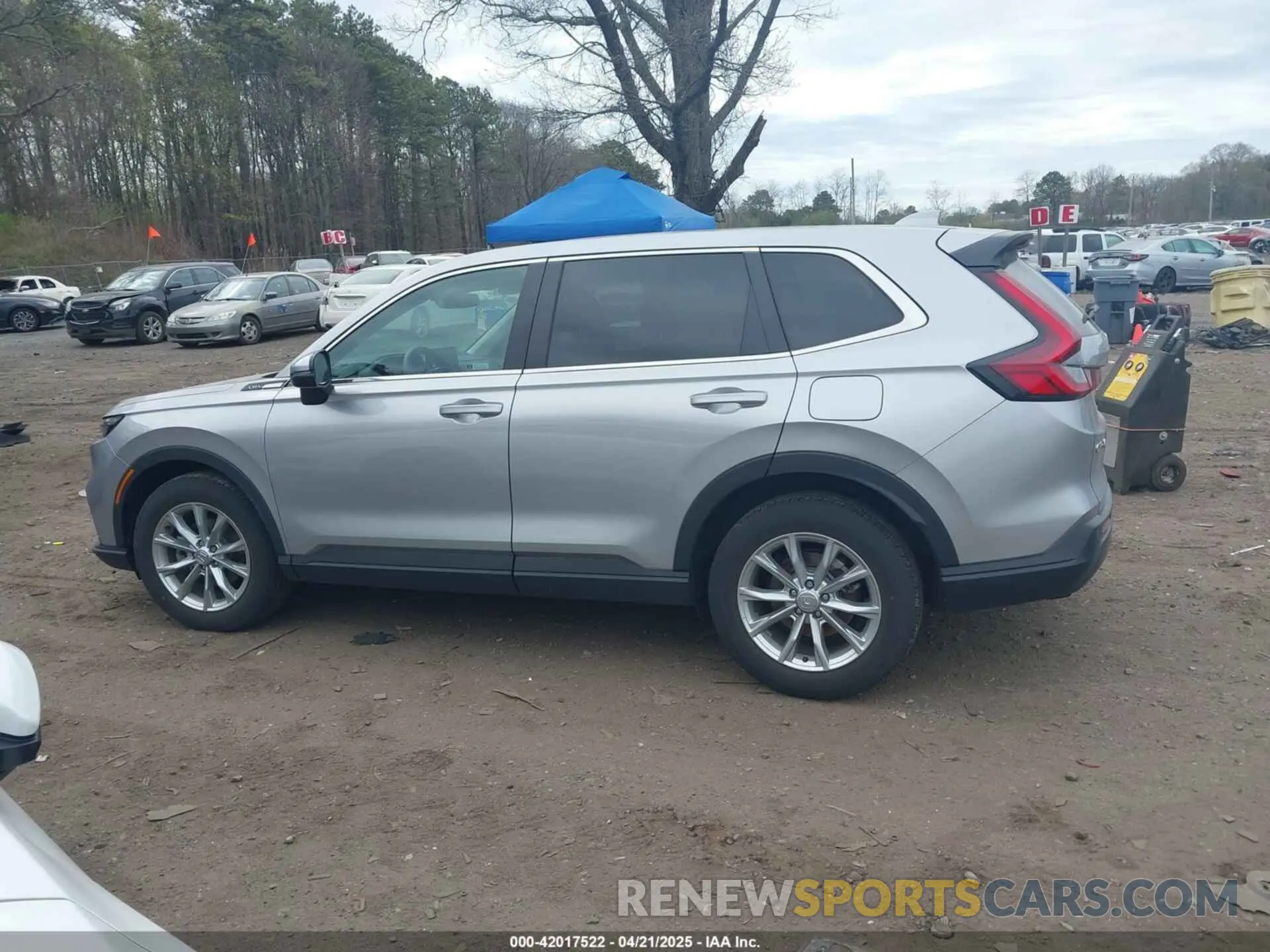 14 fotografías del automóvil dañado 2HKRS4H76RH468230 HONDA CR-V 2024