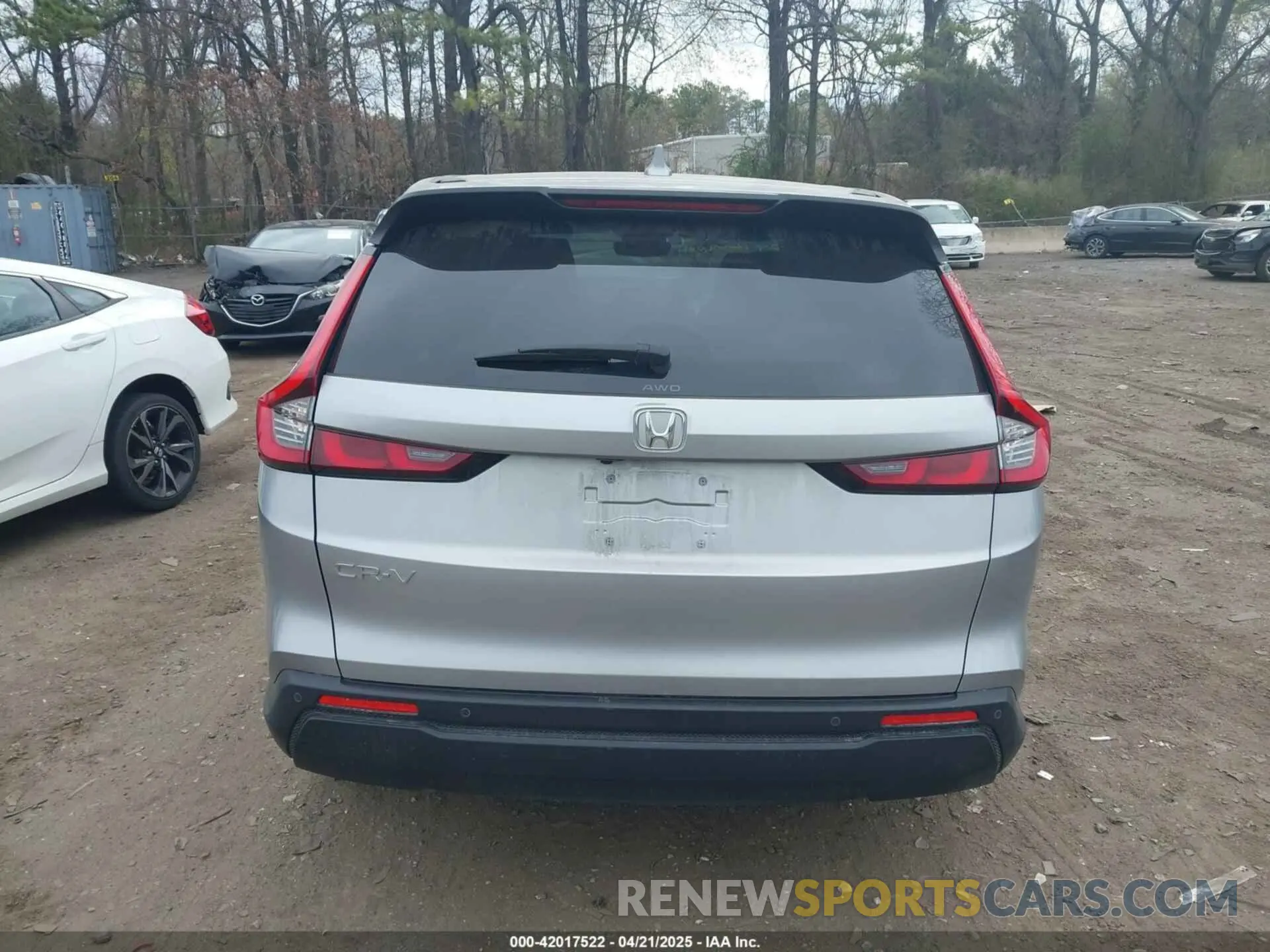 16 fotografías del automóvil dañado 2HKRS4H76RH468230 HONDA CR-V 2024