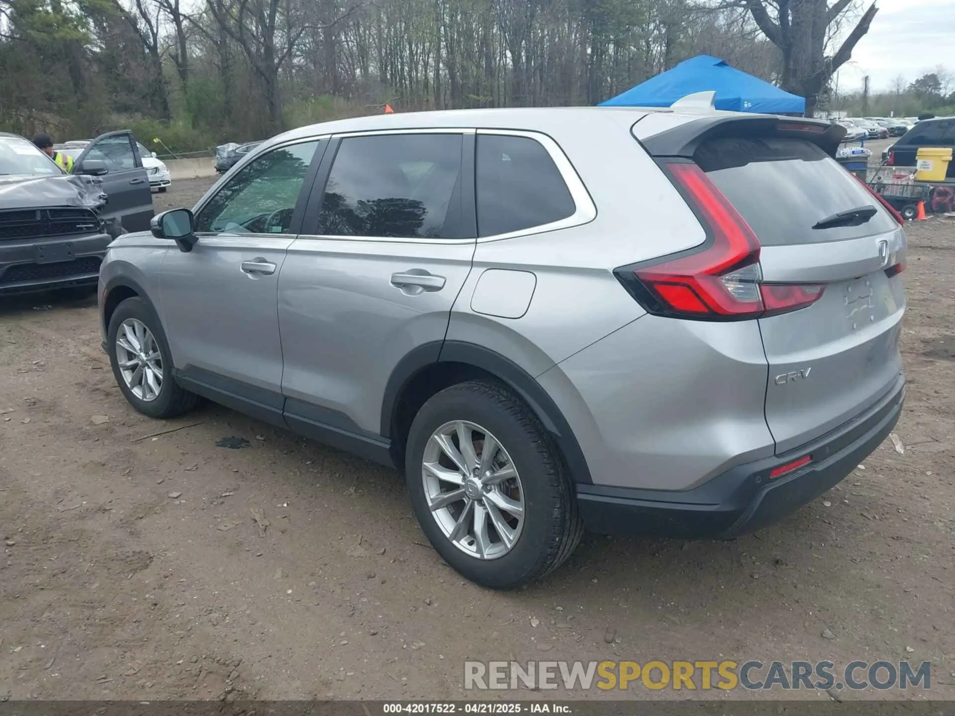 3 fotografías del automóvil dañado 2HKRS4H76RH468230 HONDA CR-V 2024