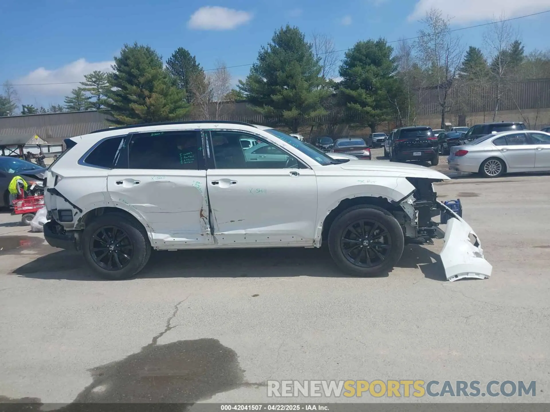 14 fotografías del automóvil dañado 2HKRS6H54RH813443 HONDA CR-V 2024