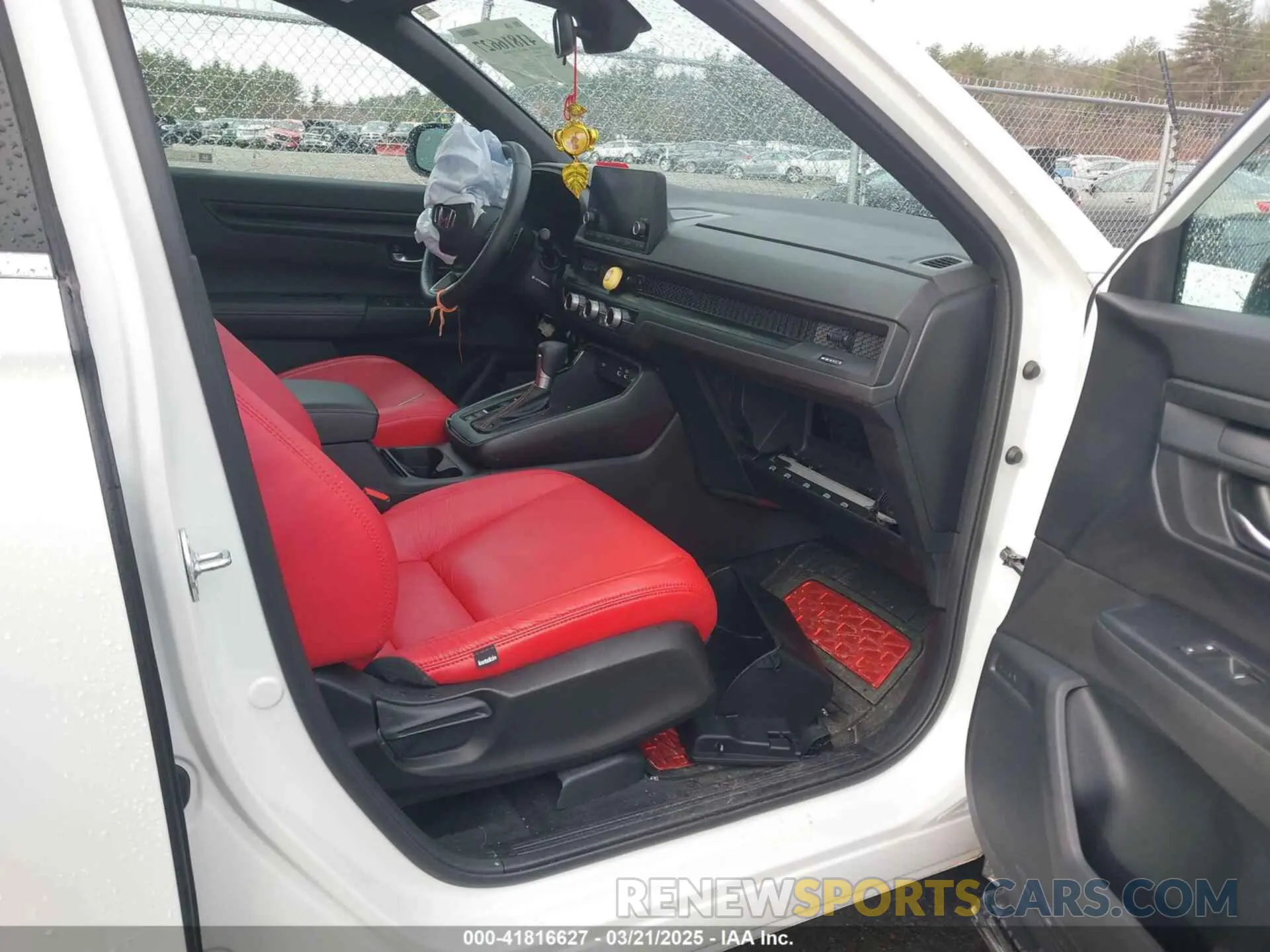 5 fotografías del automóvil dañado 2HKRS6H56RH803903 HONDA CR-V 2024