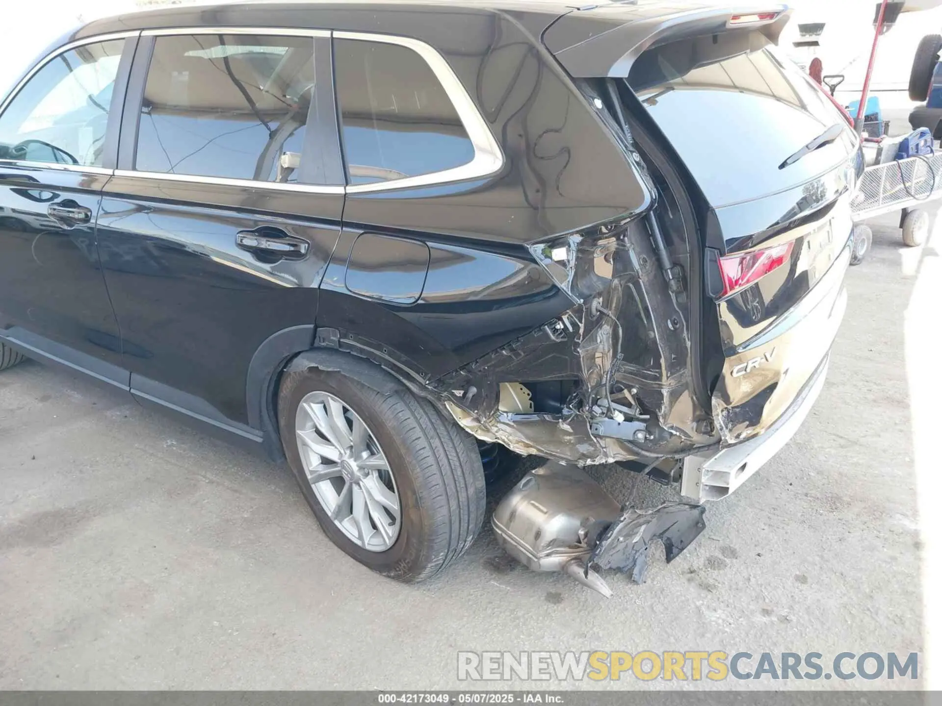 6 fotografías del automóvil dañado 5J6RS3H42RL000355 HONDA CR-V 2024