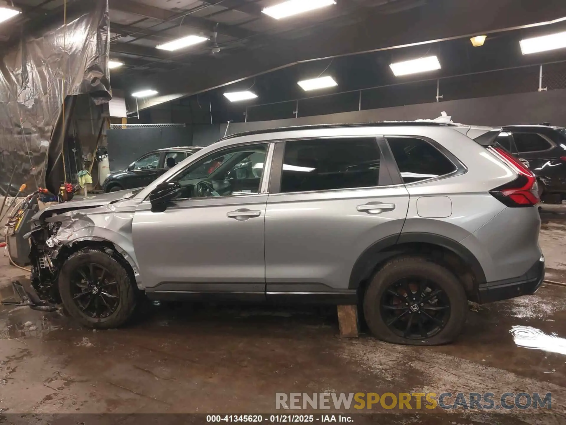 14 fotografías del automóvil dañado 5J6RS6H87RL011727 HONDA CR-V 2024
