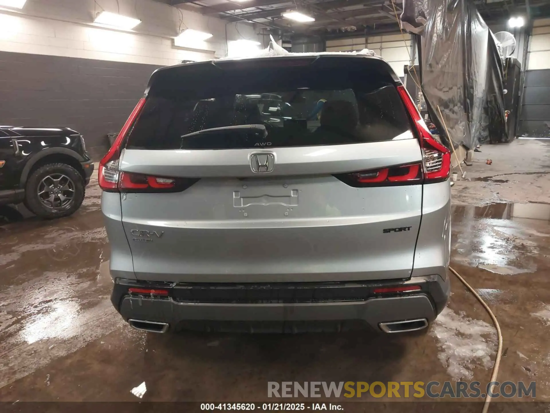16 fotografías del automóvil dañado 5J6RS6H87RL011727 HONDA CR-V 2024