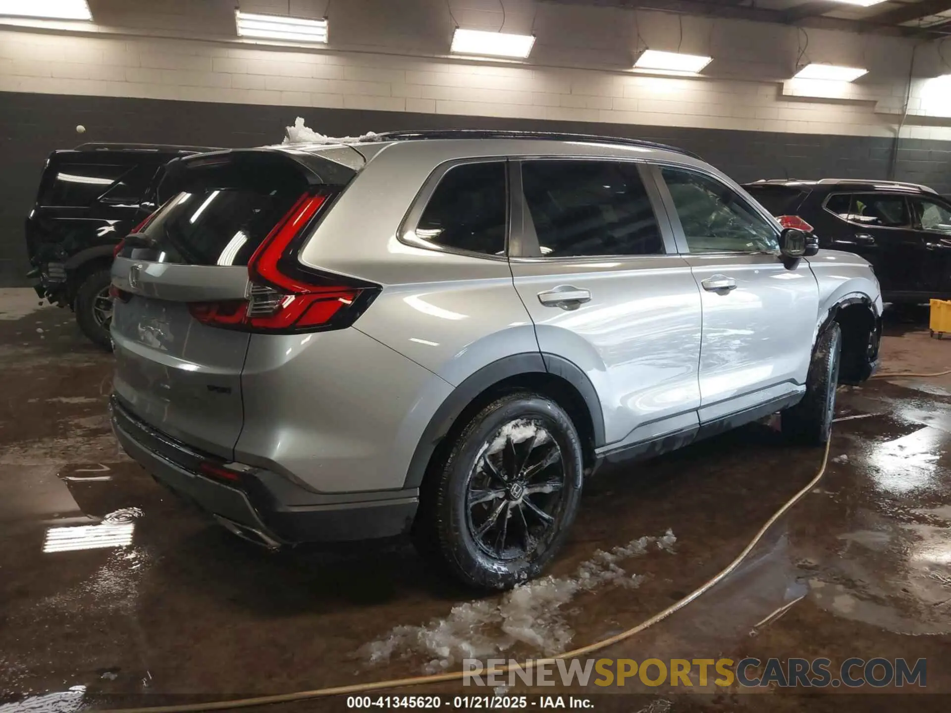 4 fotografías del automóvil dañado 5J6RS6H87RL011727 HONDA CR-V 2024