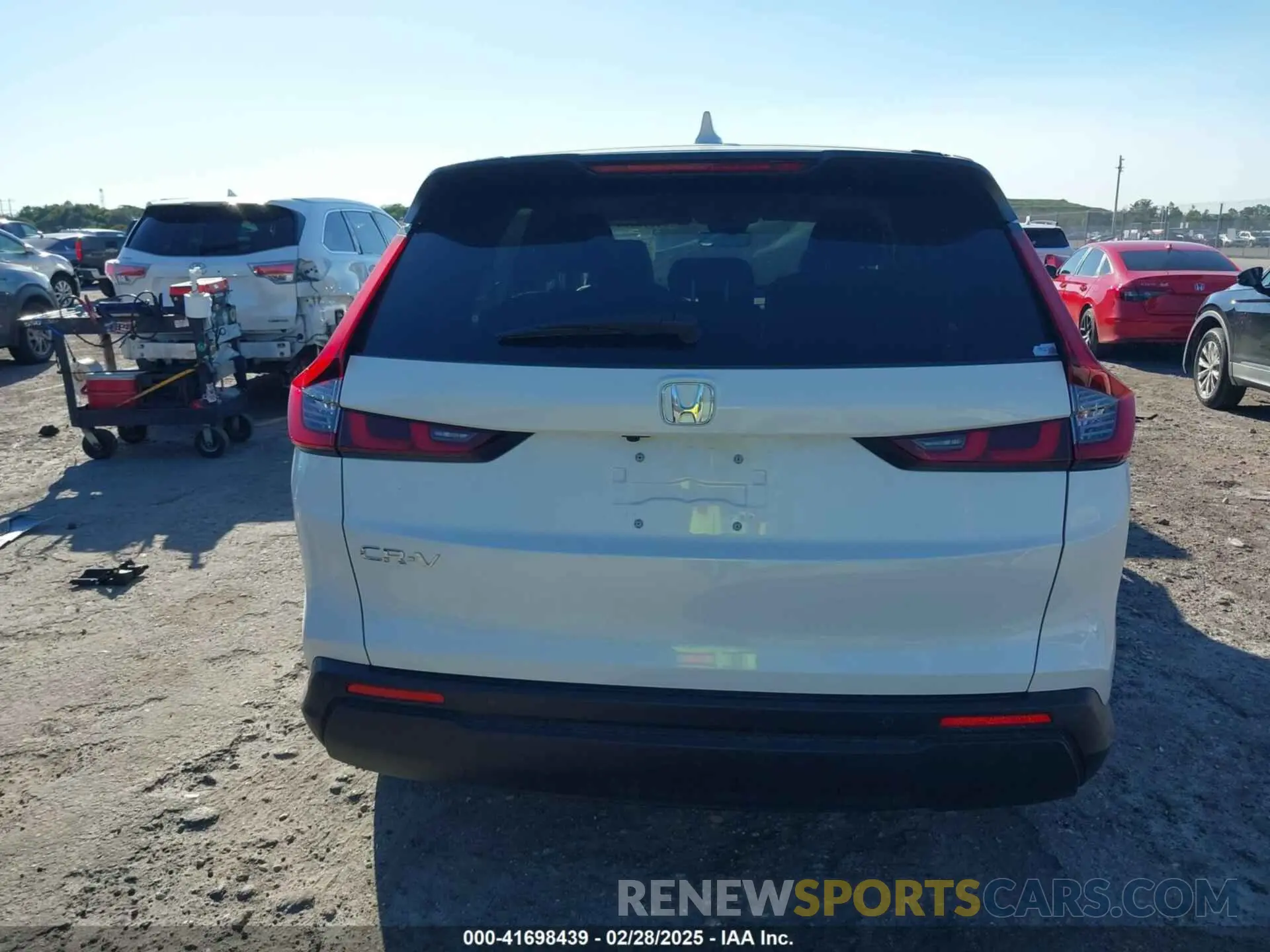 15 fotografías del automóvil dañado 7FARS3H73RE004390 HONDA CR-V 2024