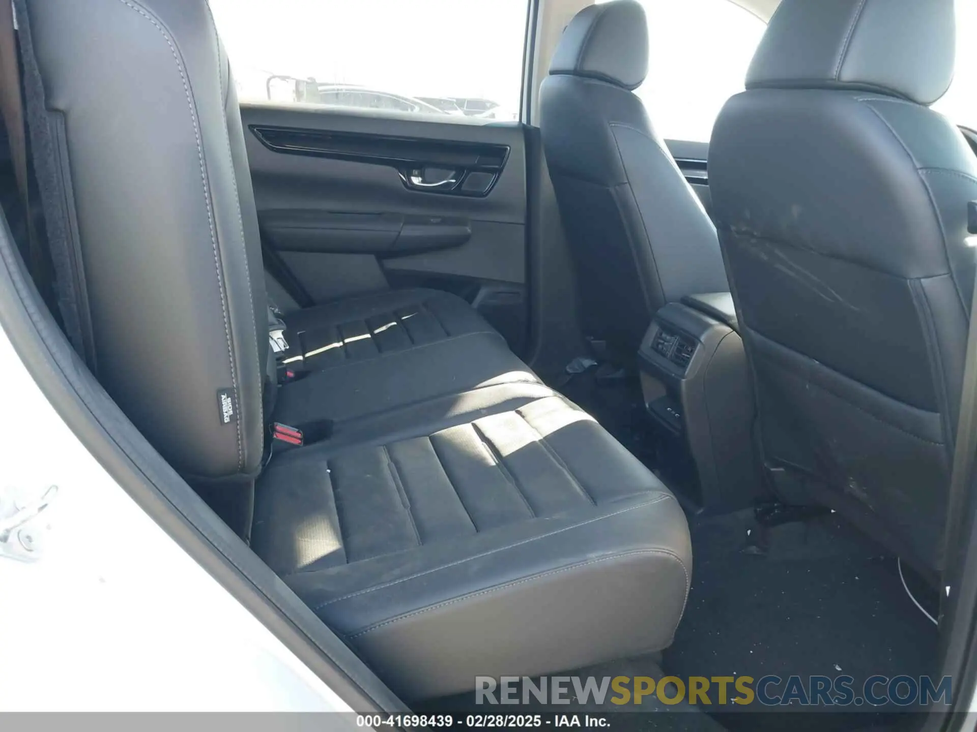 7 fotografías del automóvil dañado 7FARS3H73RE004390 HONDA CR-V 2024