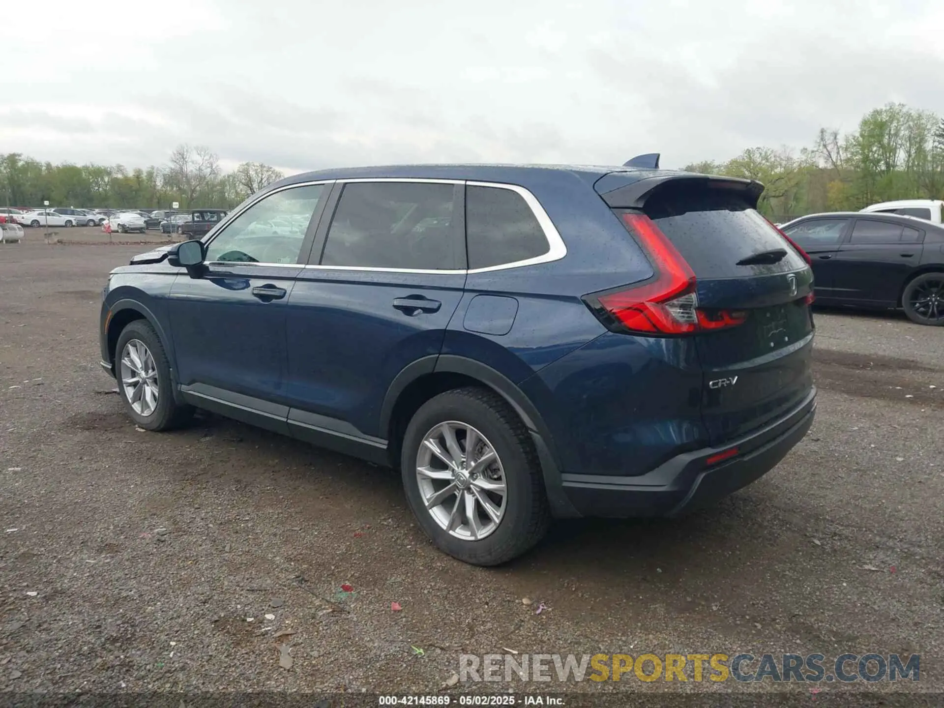 3 fotografías del automóvil dañado 7FARS4H44RE003583 HONDA CR-V 2024