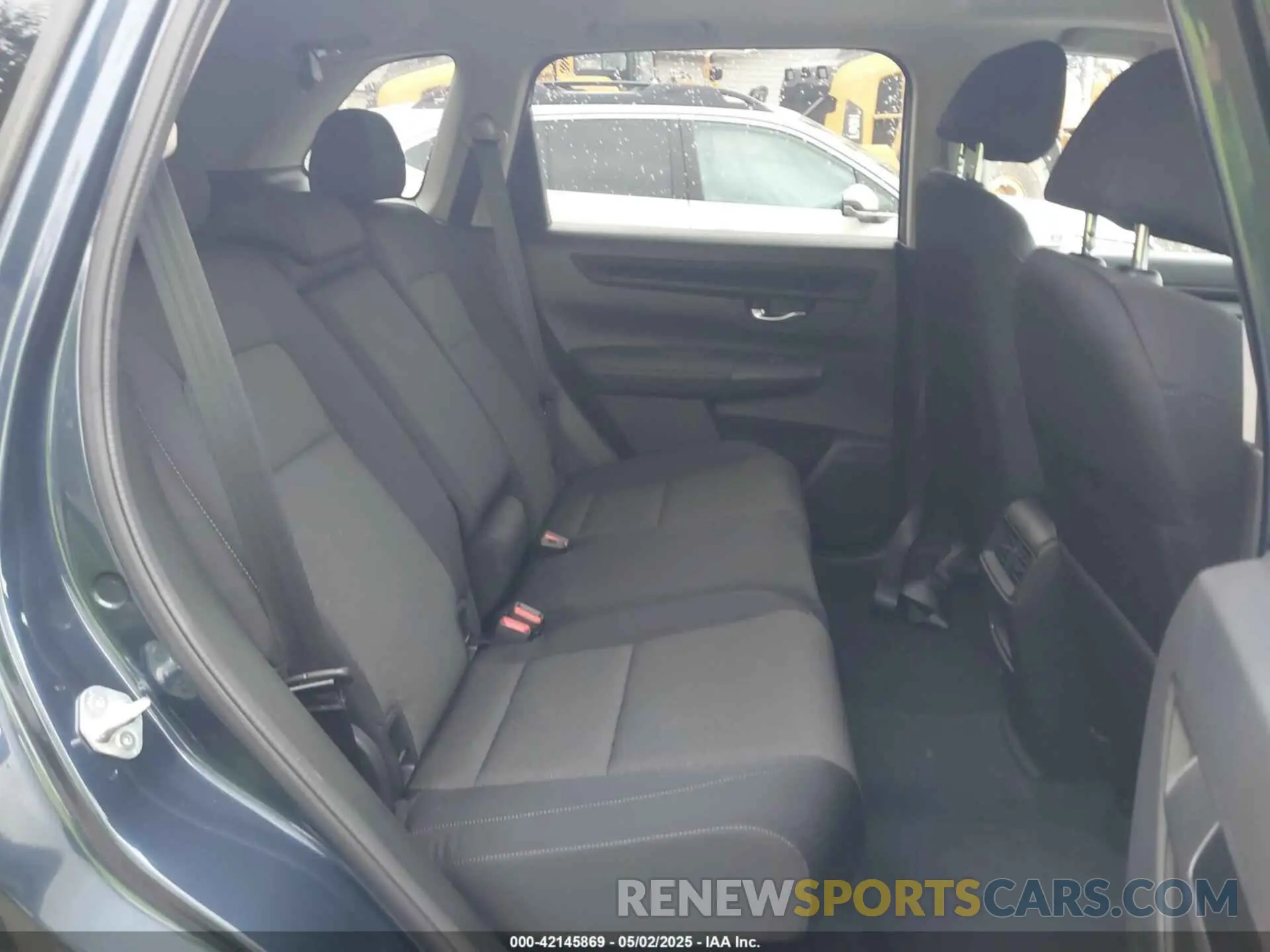 8 fotografías del automóvil dañado 7FARS4H44RE003583 HONDA CR-V 2024