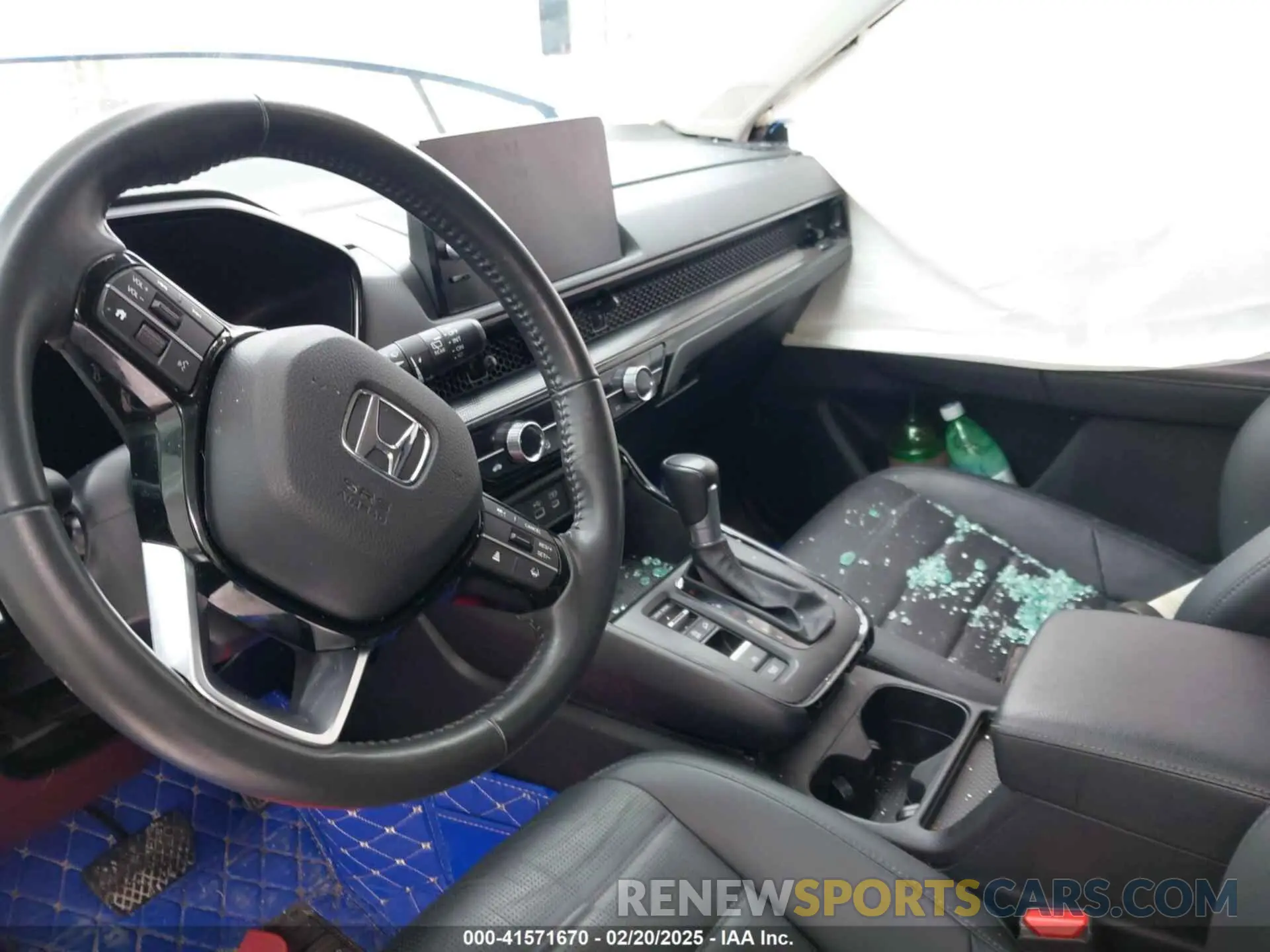 5 fotografías del automóvil dañado 7FARS4H75RE012304 HONDA CR-V 2024