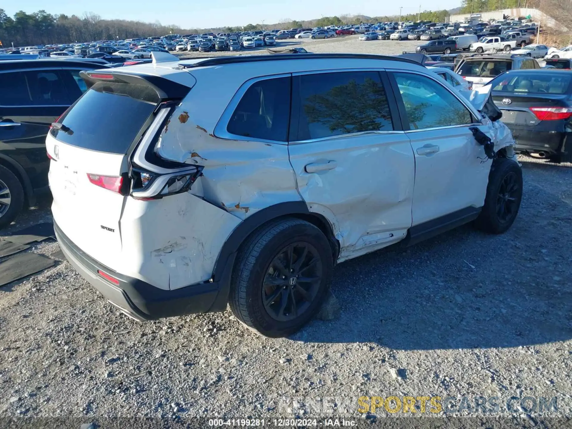4 fotografías del automóvil dañado 7FARS5H50RE009279 HONDA CR-V 2024