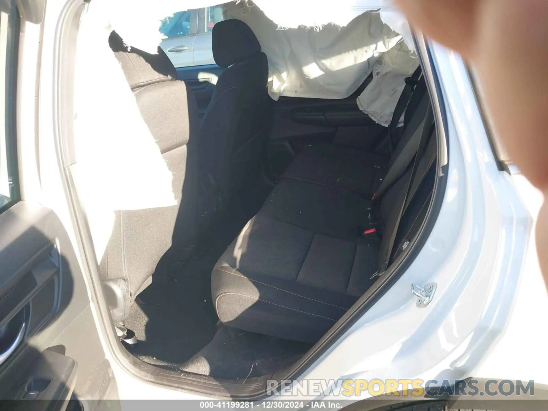 8 fotografías del automóvil dañado 7FARS5H50RE009279 HONDA CR-V 2024